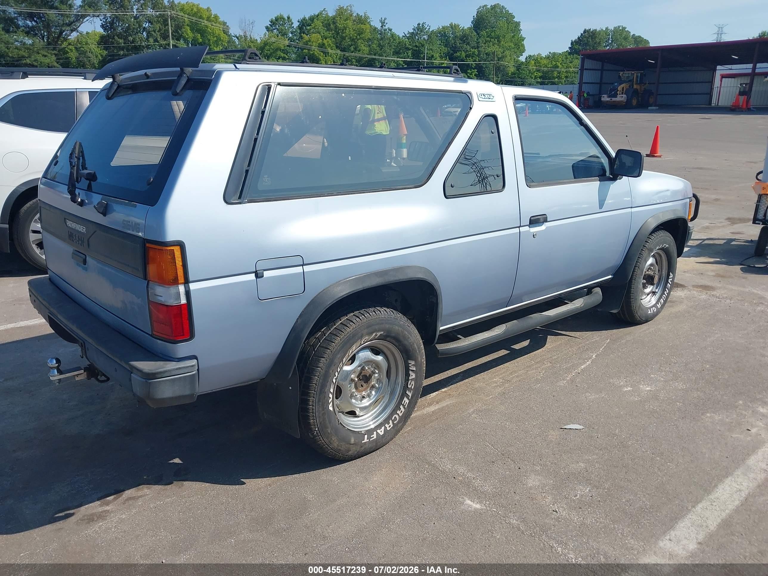 1987 Nissan Pathfinder   Blue vin: JN8HD16Y2HW015221