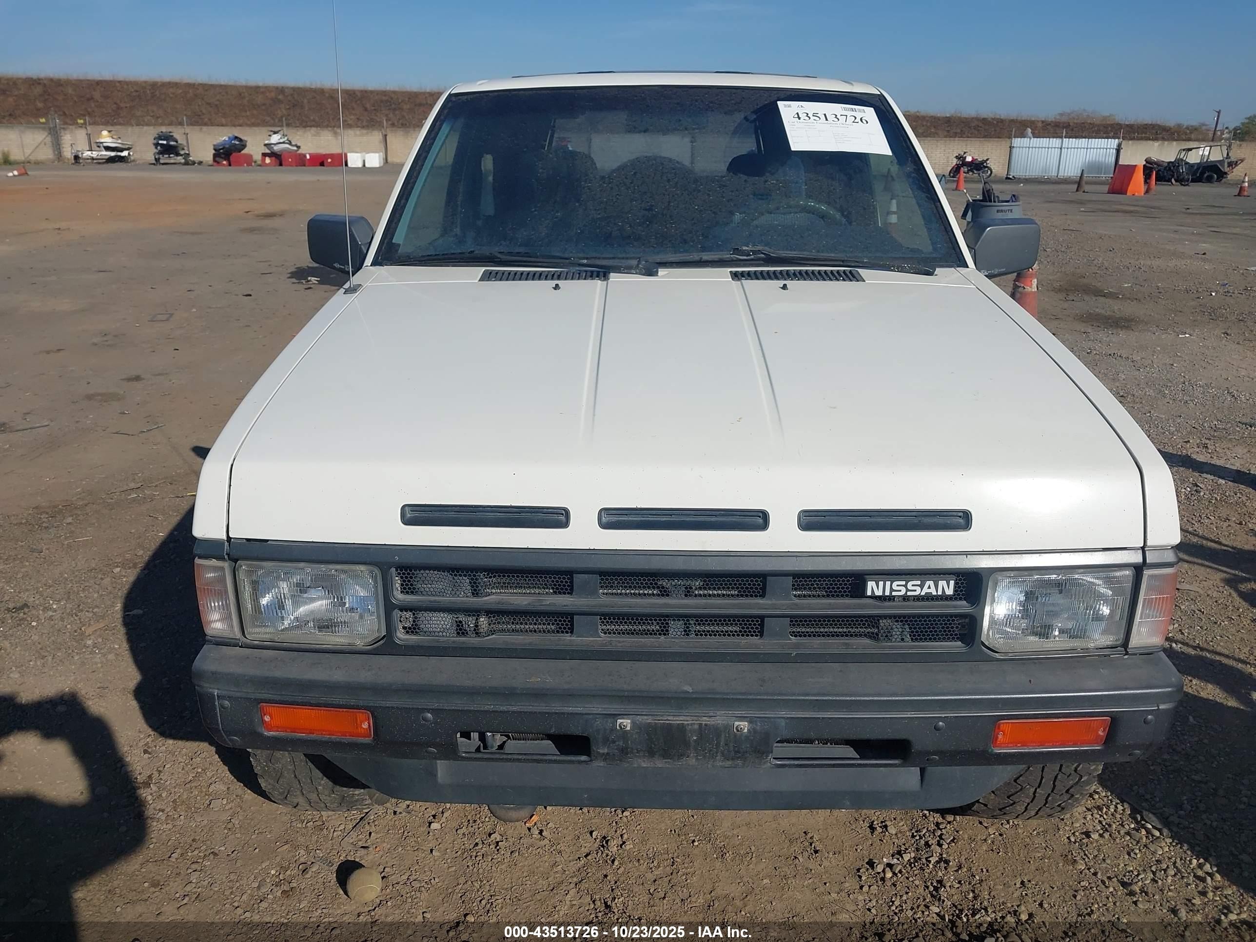 1988 Nissan Pathfinder   White vin: JN8HD16Y3JW032843