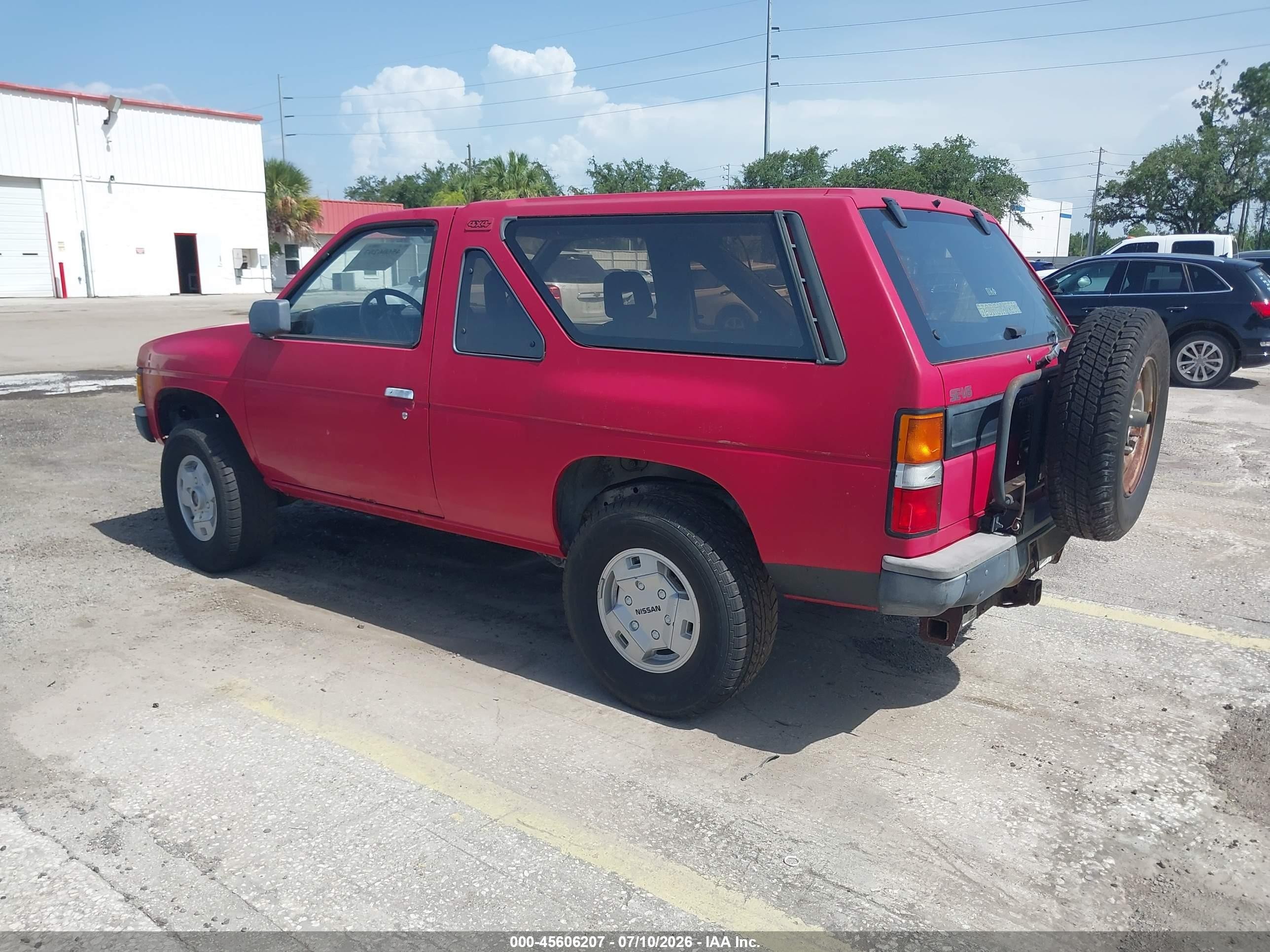 1987 Nissan Pathfinder   Red vin: JN8HD16Y4HW001885
