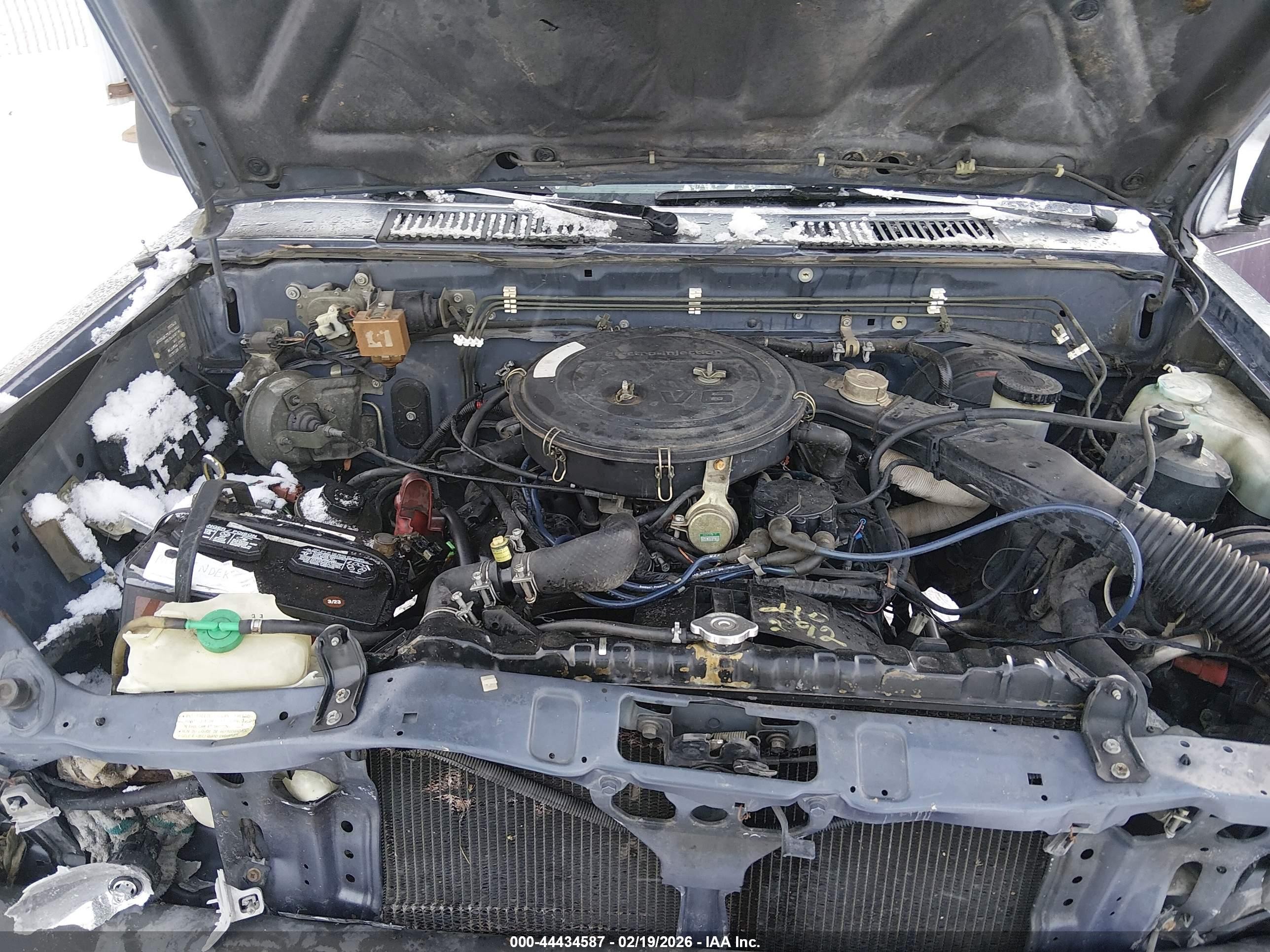 1988 Nissan Pathfinder   Blue vin: JN8HD16Y4JW003660