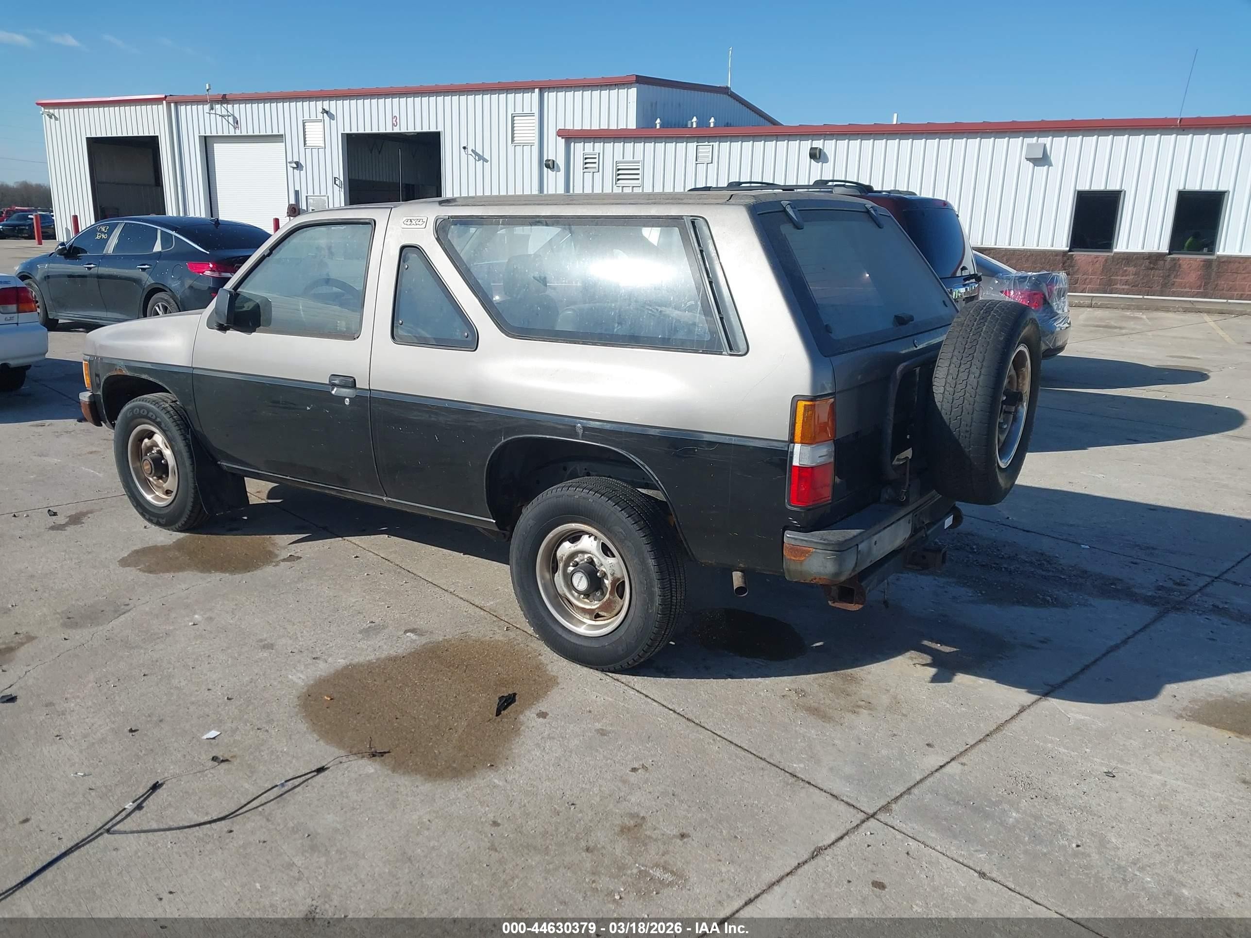 1987 Nissan Pathfinder   Black vin: JN8HD16Y5HW018792