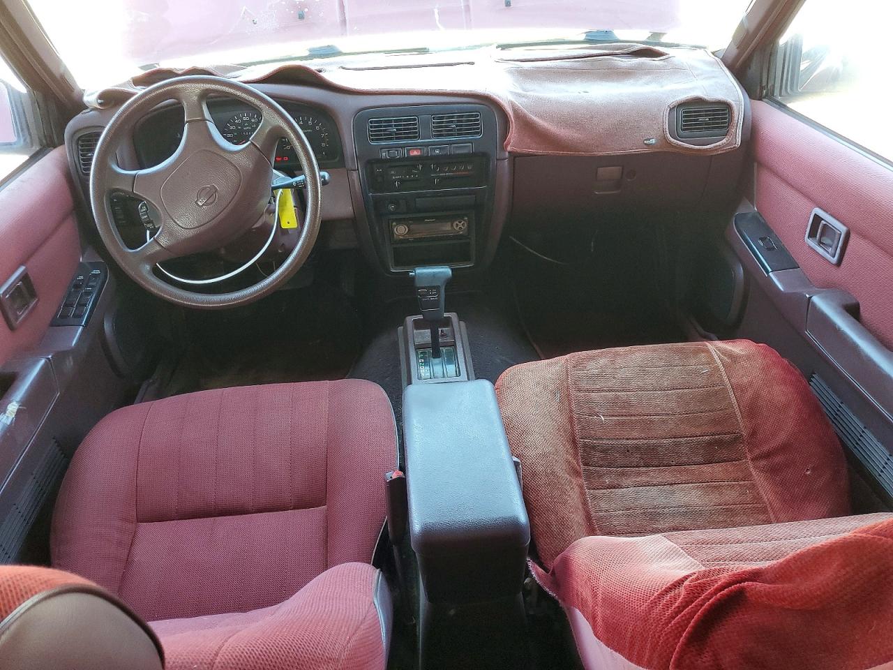 1994 Nissan Pathfinder Xe Red vin: JN8HD17S3RW215326