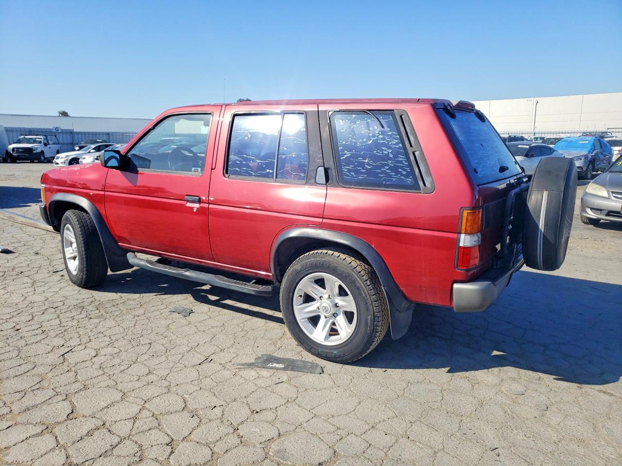 1994 Nissan Pathfinder Xe Red vin: JN8HD17S3RW215326