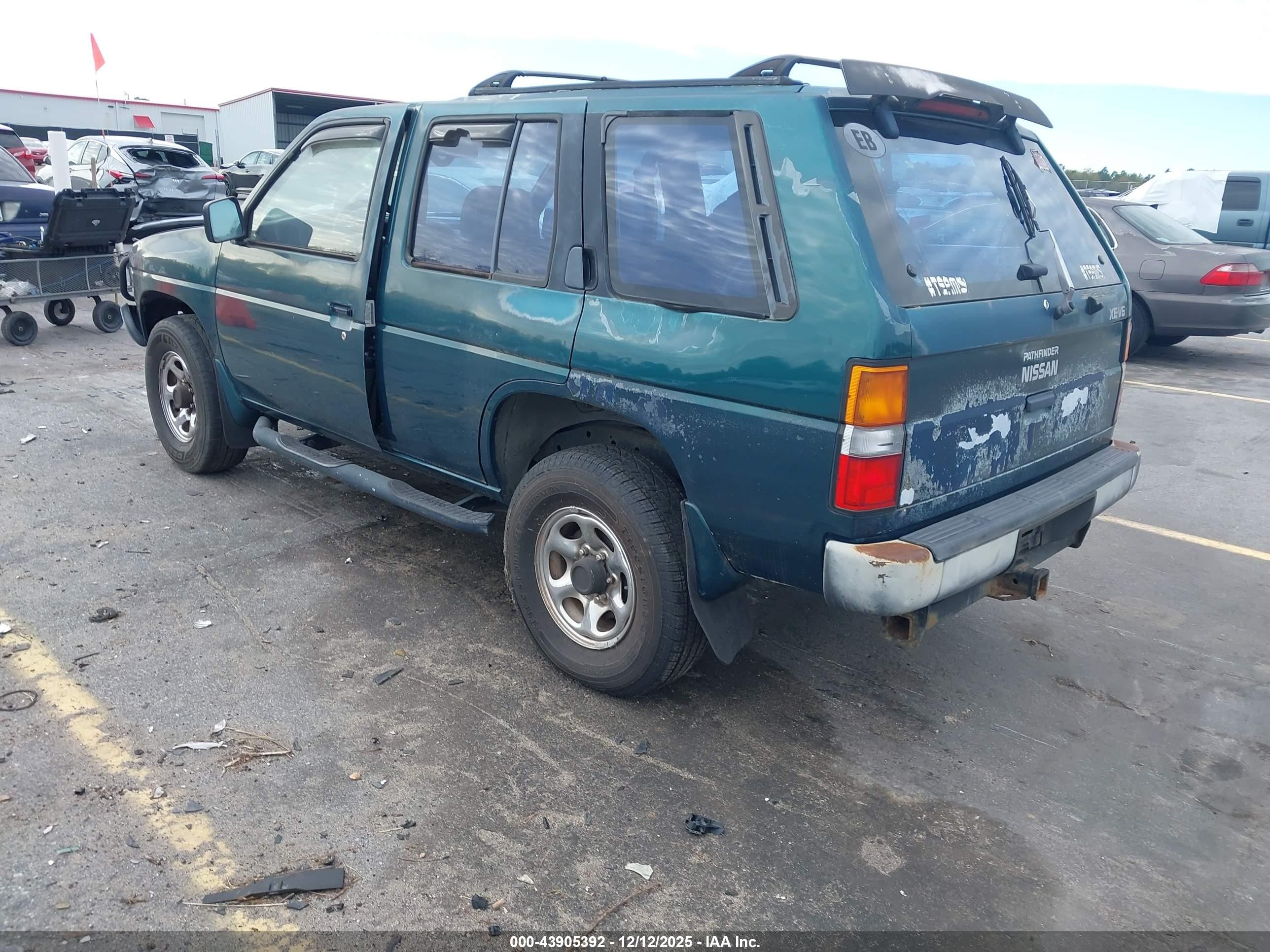 1995 Nissan Pathfinder Xe/le Green vin: JN8HD17S3SW058516