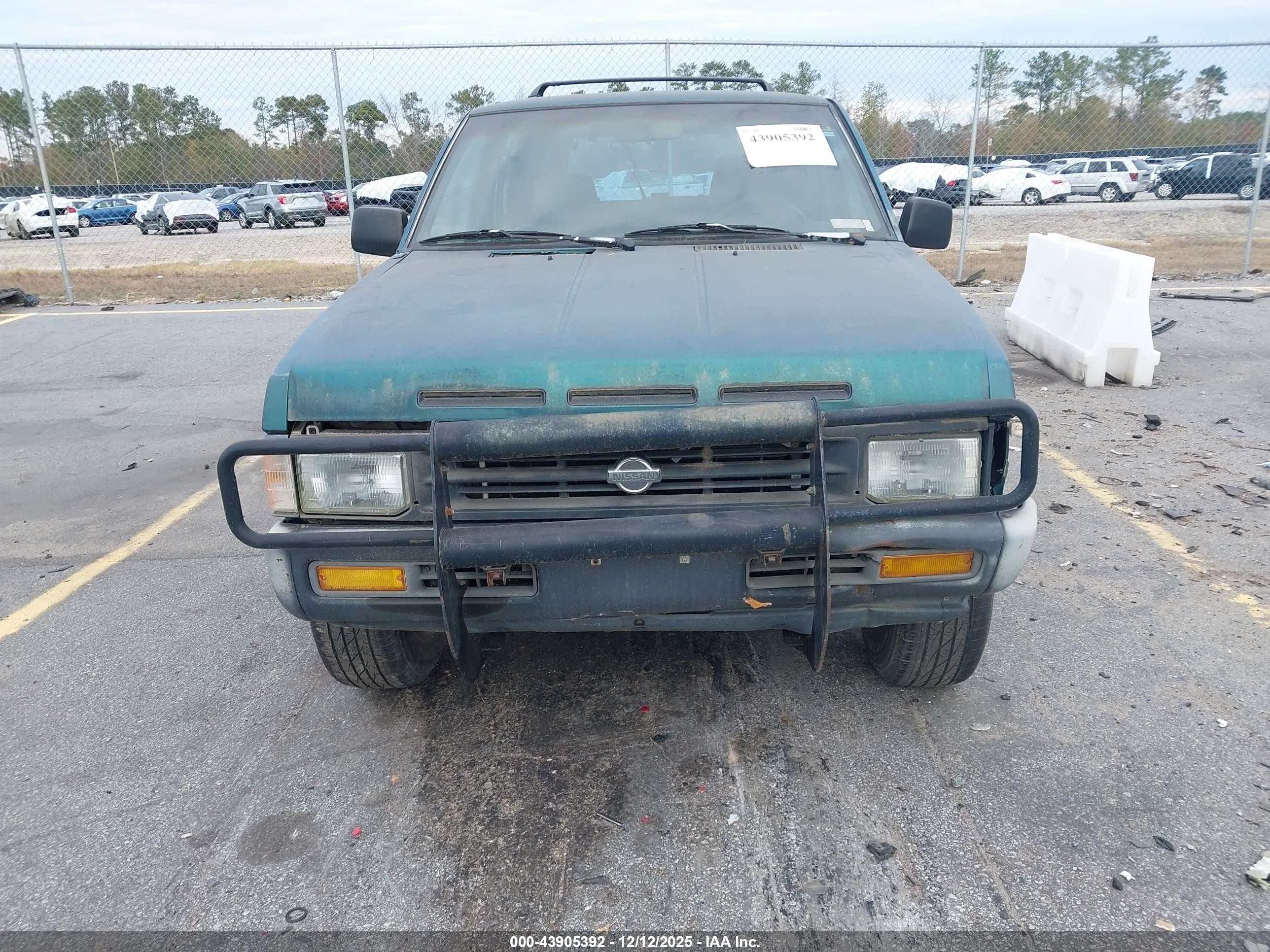 1995 Nissan Pathfinder Xe/le Green vin: JN8HD17S3SW058516