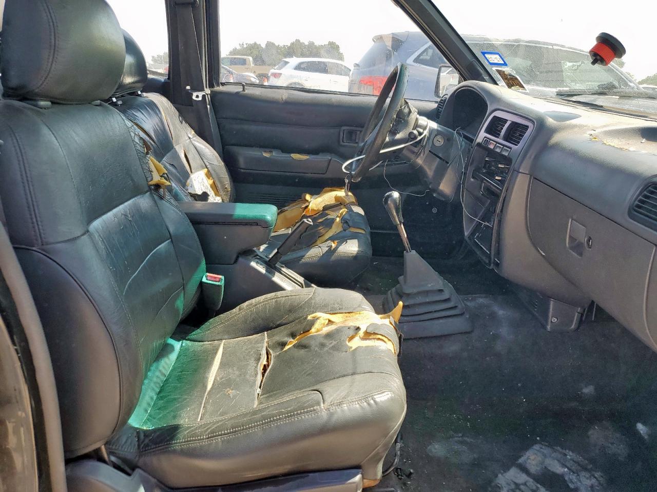 1995 Nissan Pathfinder Xe Black vin: JN8HD17S5SW089007