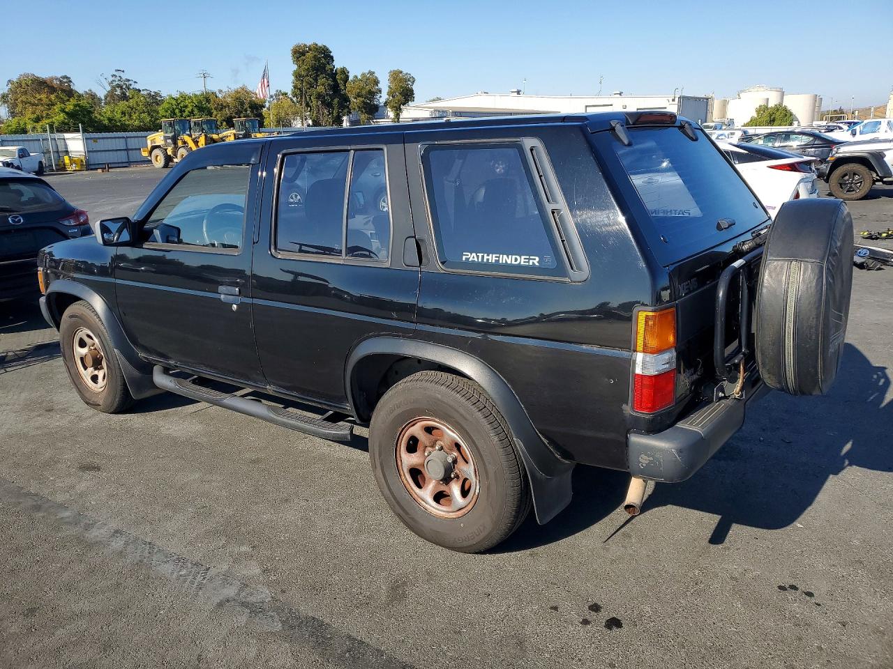 1994 Nissan Pathfinder Xe Black vin: JN8HD17S9RW231384