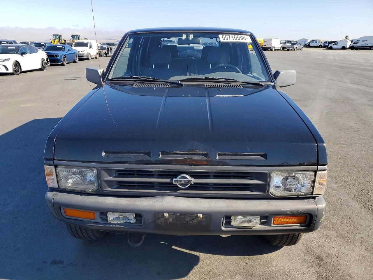 1994 Nissan Pathfinder Xe Black vin: JN8HD17S9RW231384