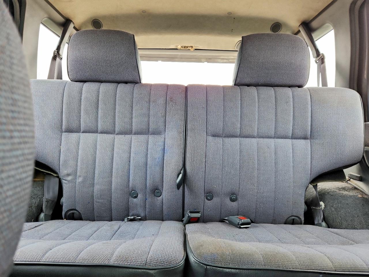 1995 Nissan Pathfinder Gray vin: JN8HD17Y0SW015885