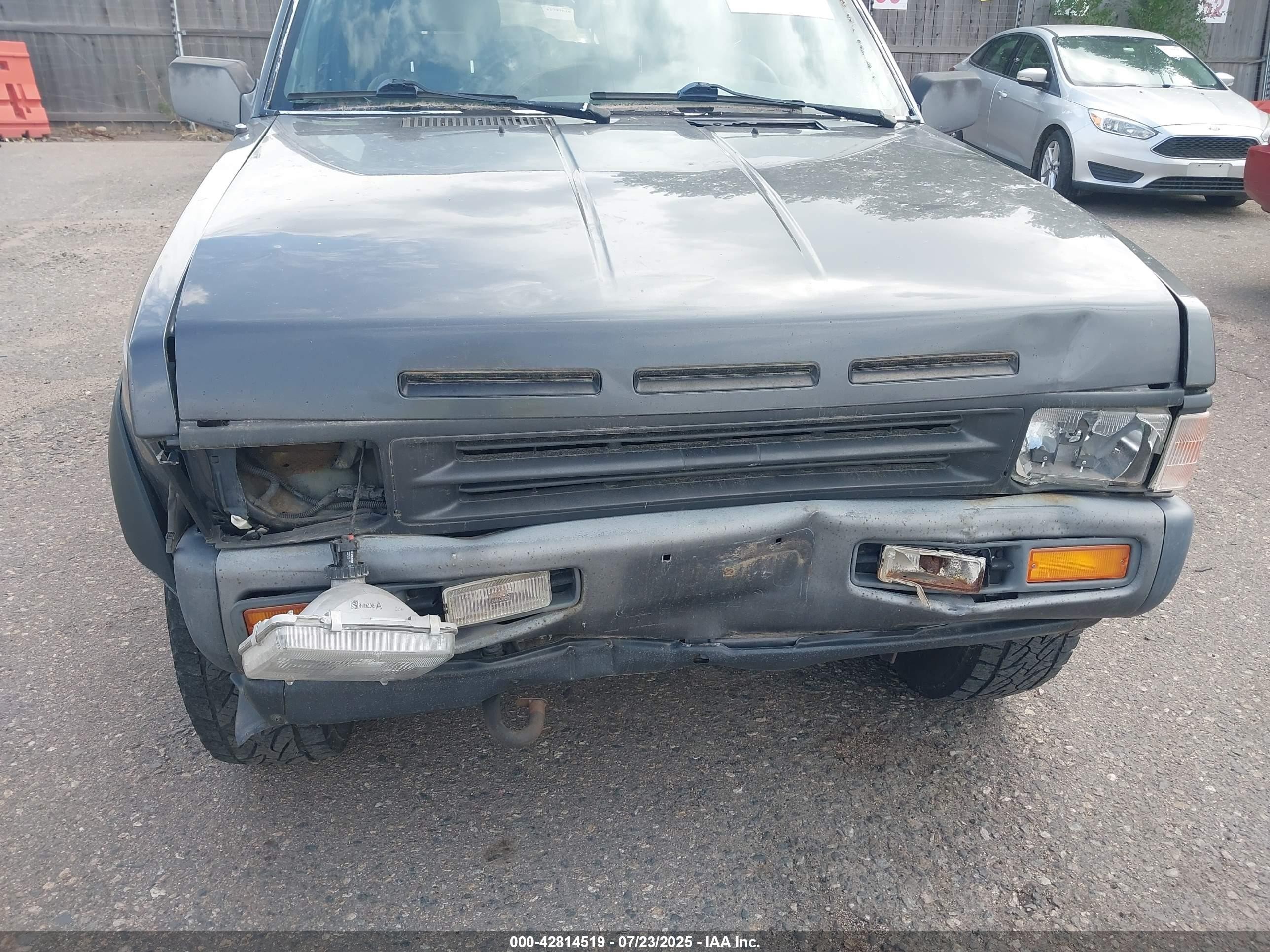 1995 Nissan Pathfinder Le/se/xe Gray vin: JN8HD17Y1SW084682