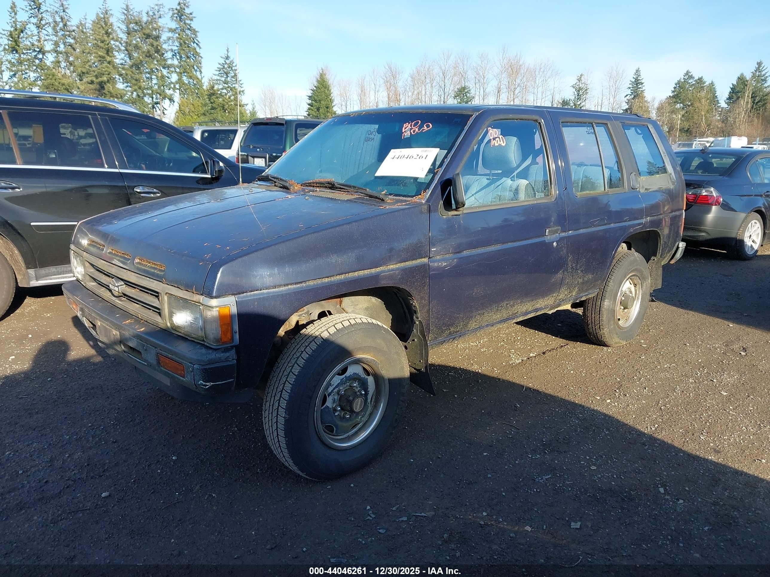 1990 Nissan Pathfinder   Blue vin: JN8HD17Y2LW215409