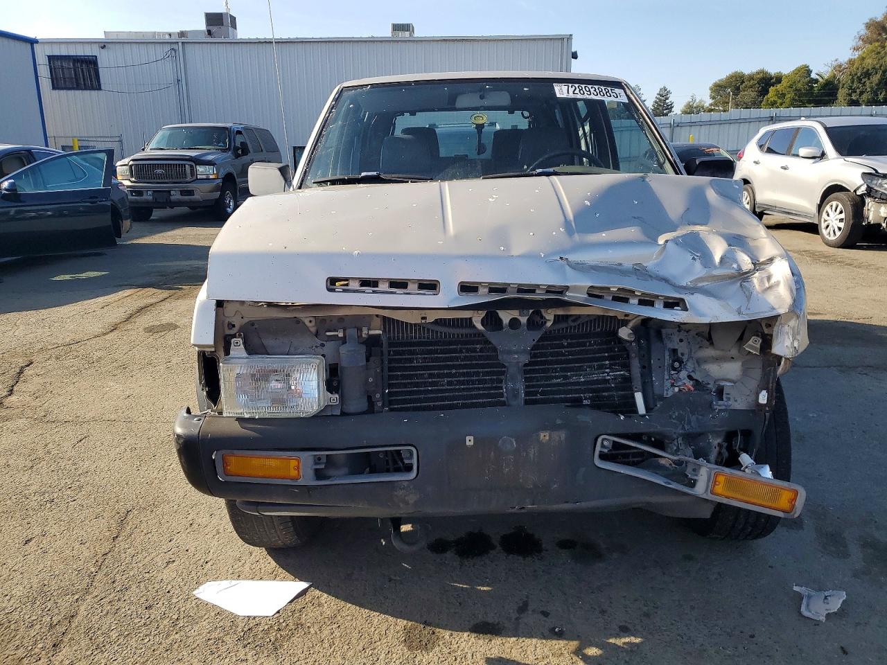 1994 Niss Pathfinder Gold vin: JN8HD17Y2RW223941