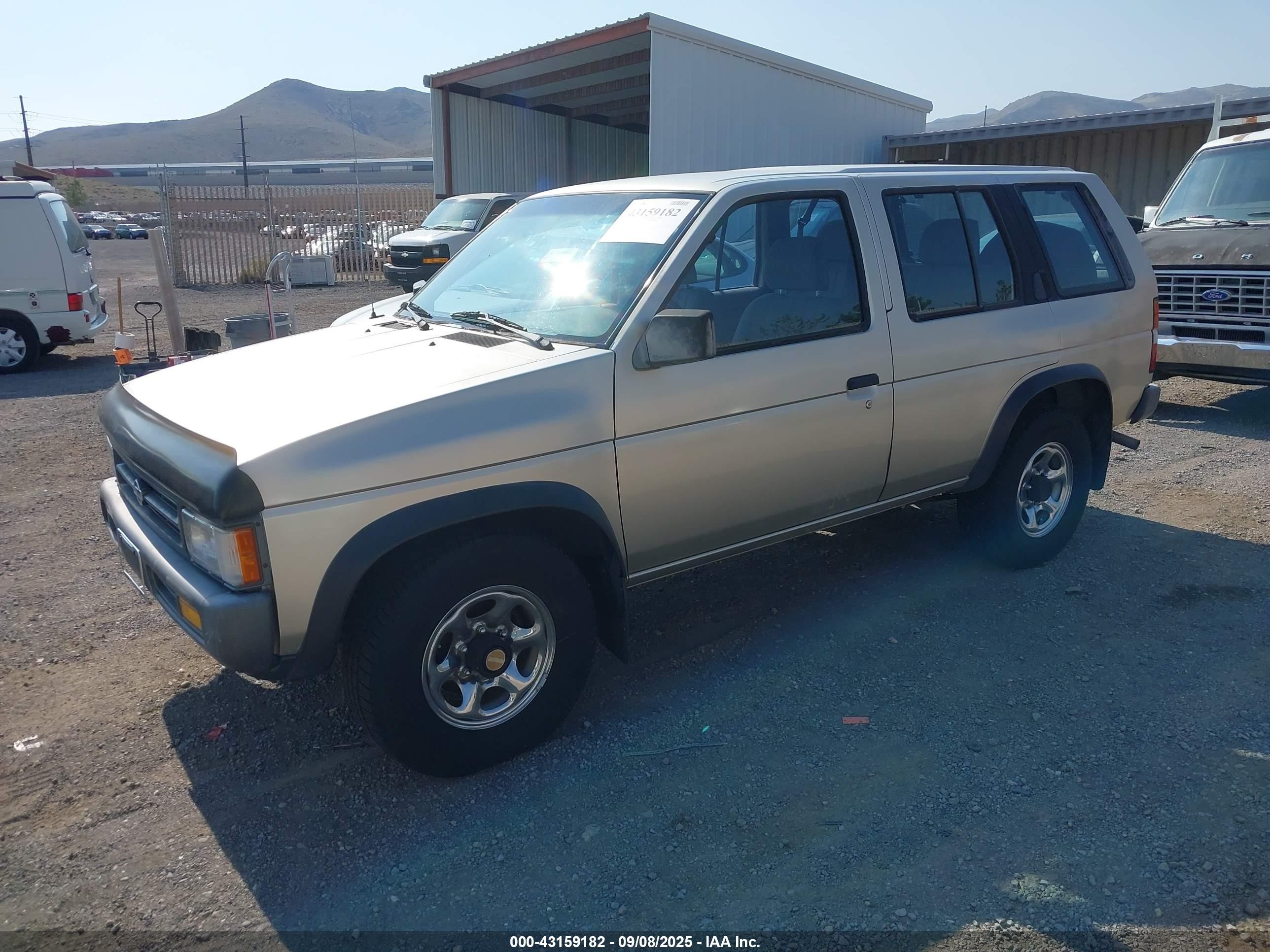 1995 Nissan Pathfinder Le/se/xe Brown vin: JN8HD17Y2SW046491