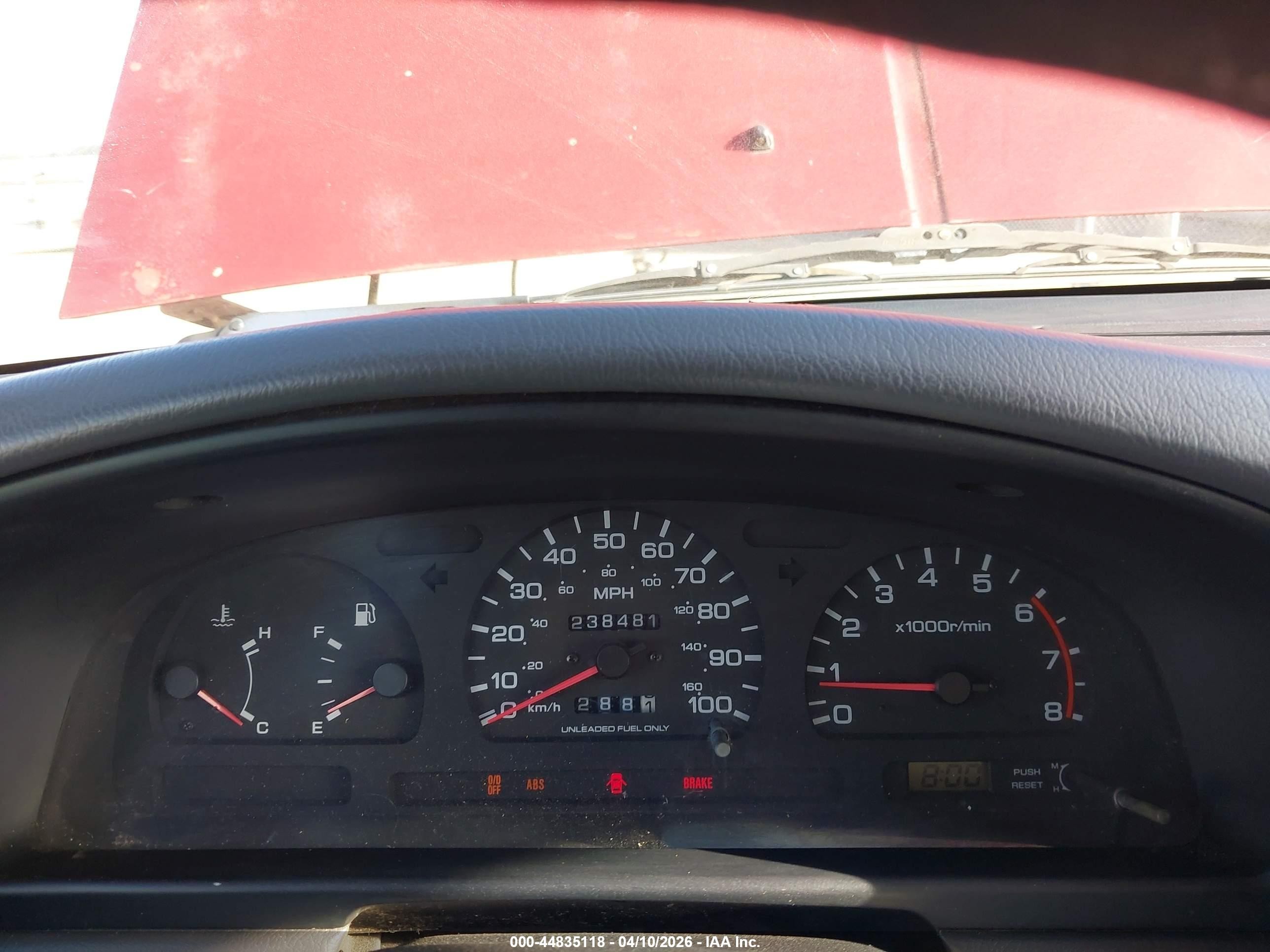 1995 Nissan Pathfinder Le/se/xe Red vin: JN8HD17Y2SW099112