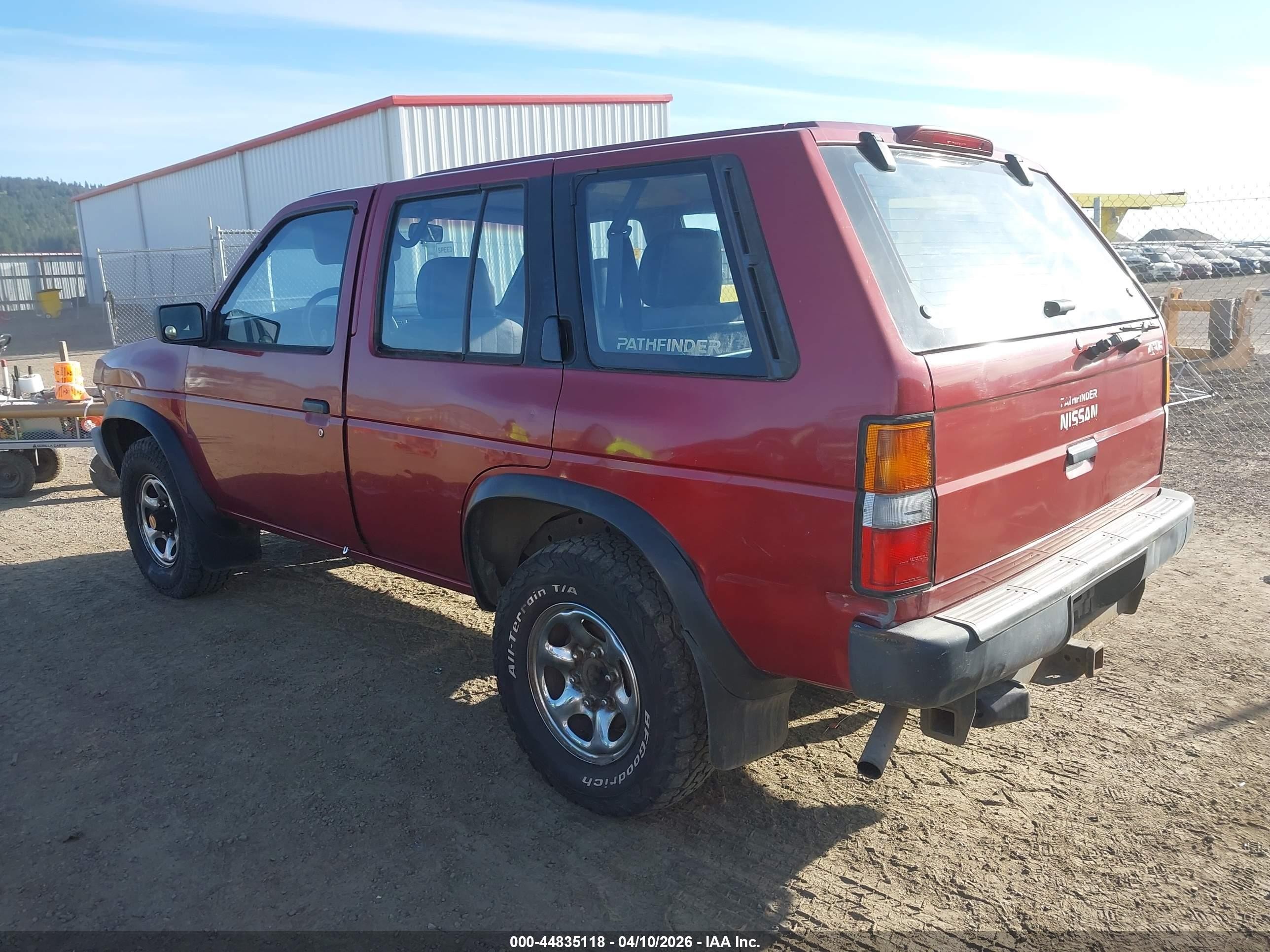 1995 Nissan Pathfinder Le/se/xe Red vin: JN8HD17Y2SW099112