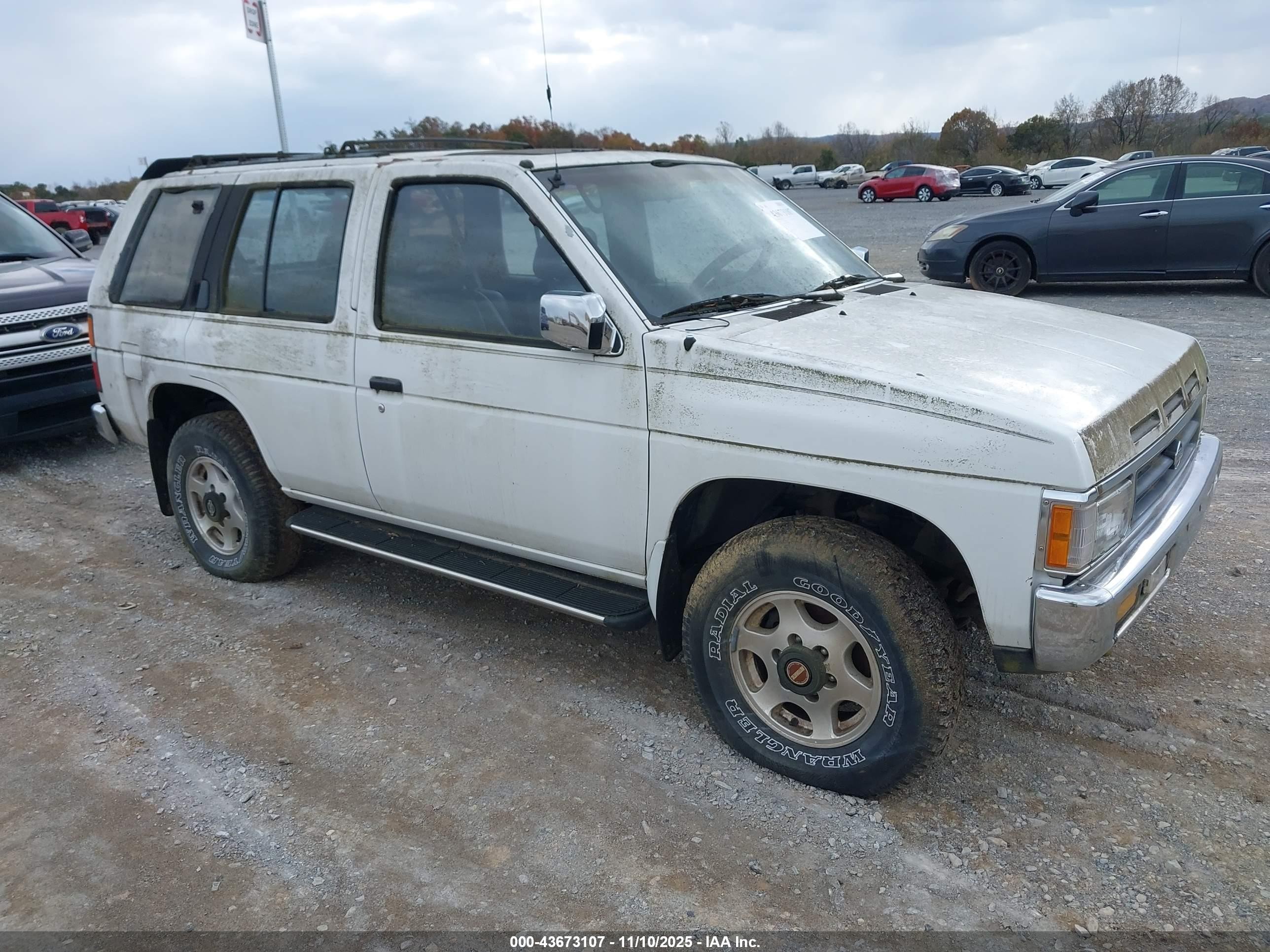 1994 Nissan Pathfinder Le/se/xe White vin: JN8HD17Y3RW244829