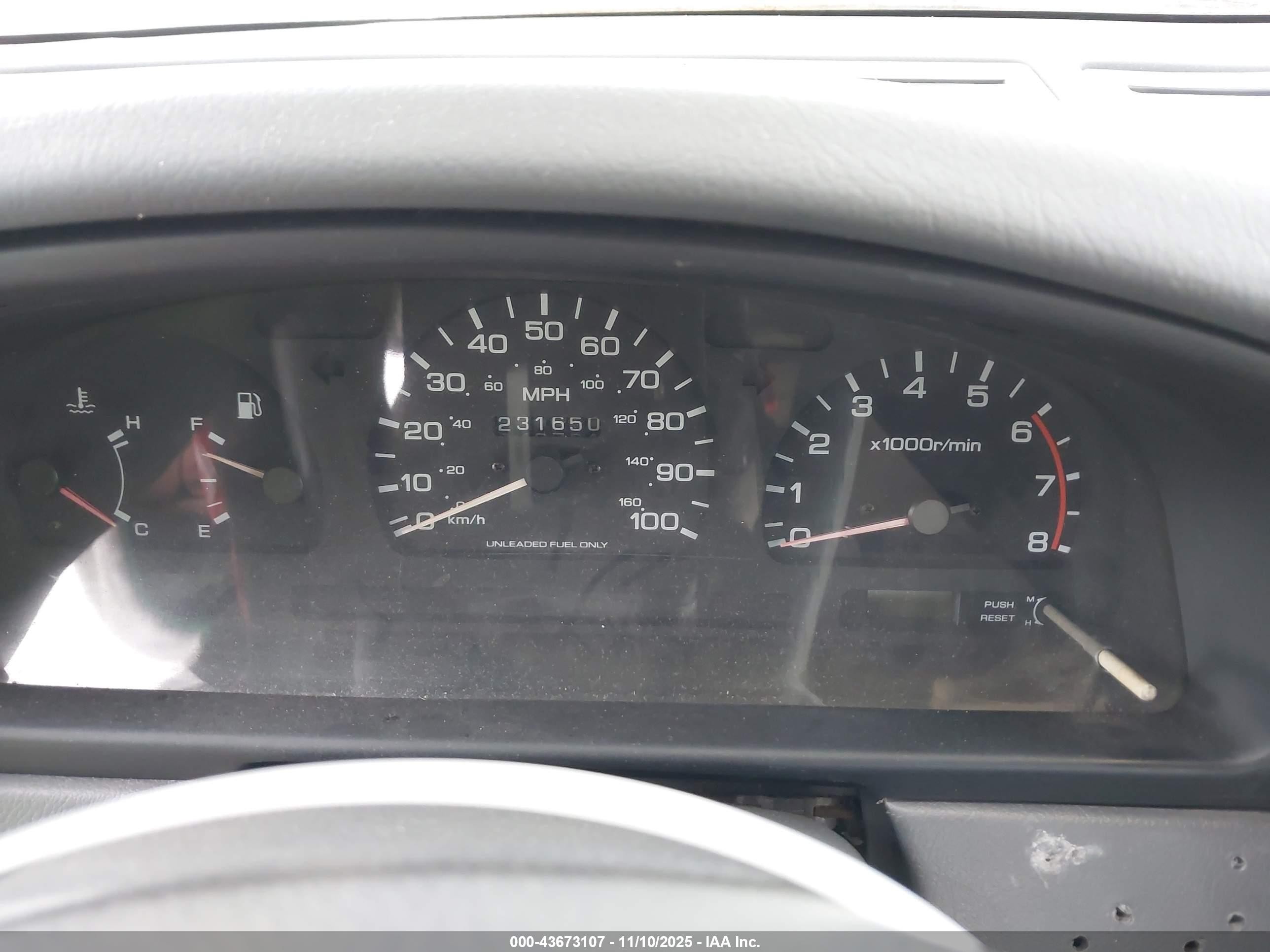 1994 Nissan Pathfinder Le/se/xe White vin: JN8HD17Y3RW244829