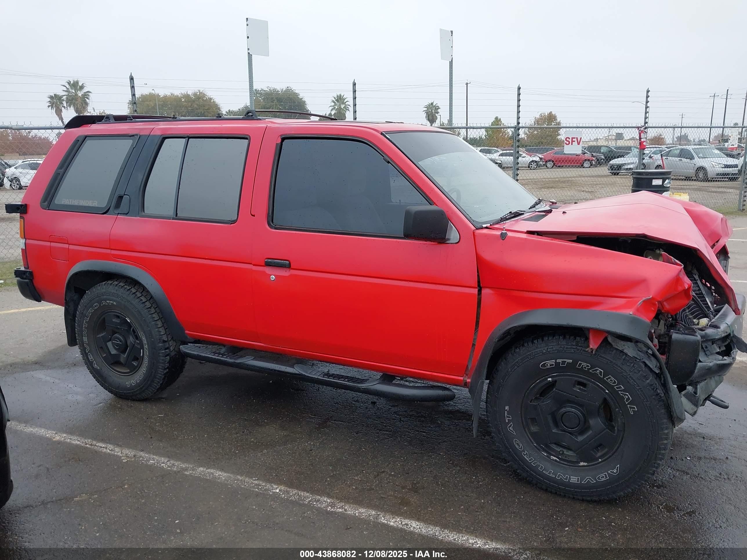 1995 Nissan Pathfinder Le/se/xe Red vin: JN8HD17Y3SW073599