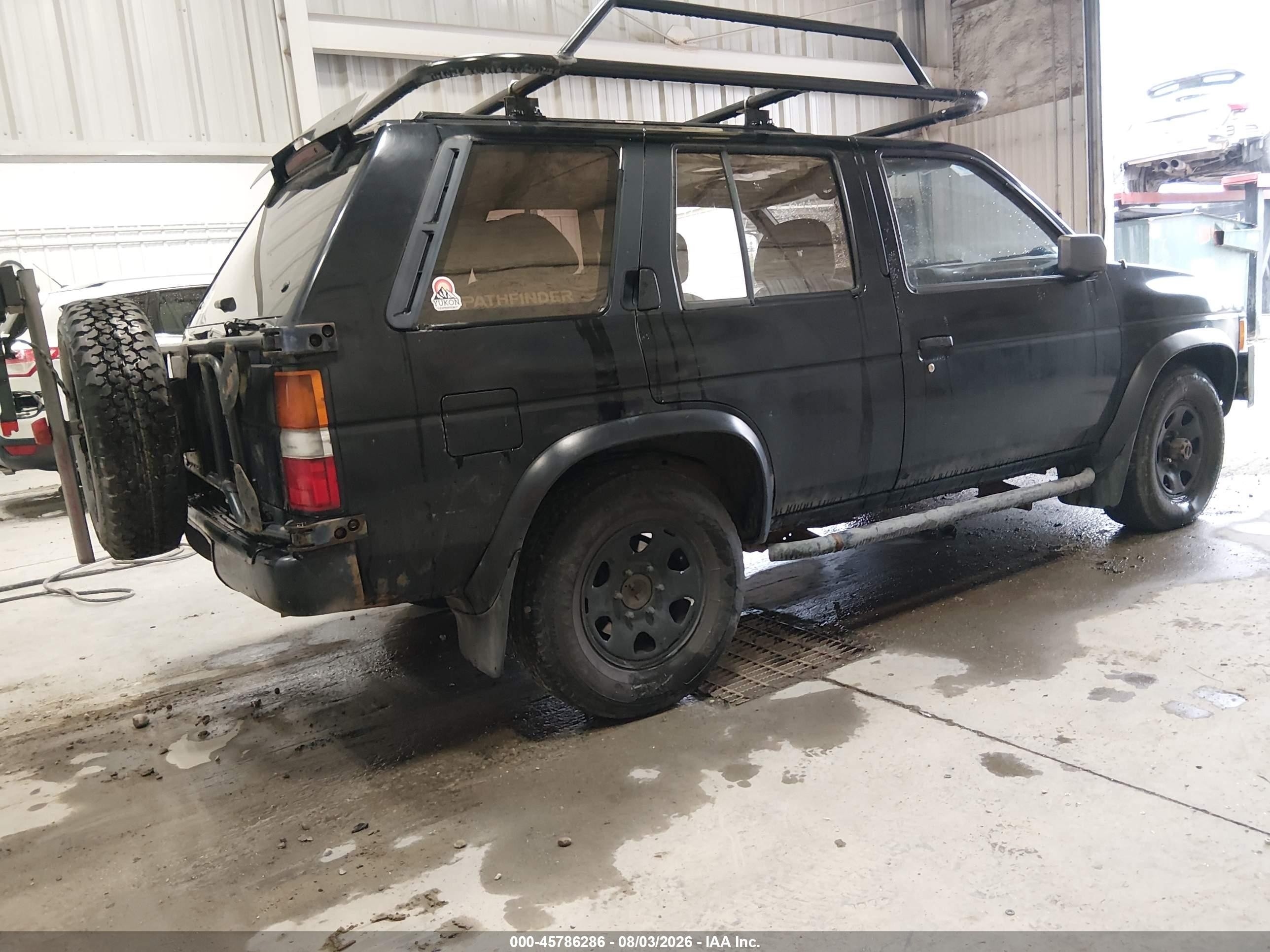 1995 Nissan Pathfinder Le/se/xe Black vin: JN8HD17Y4SW020698