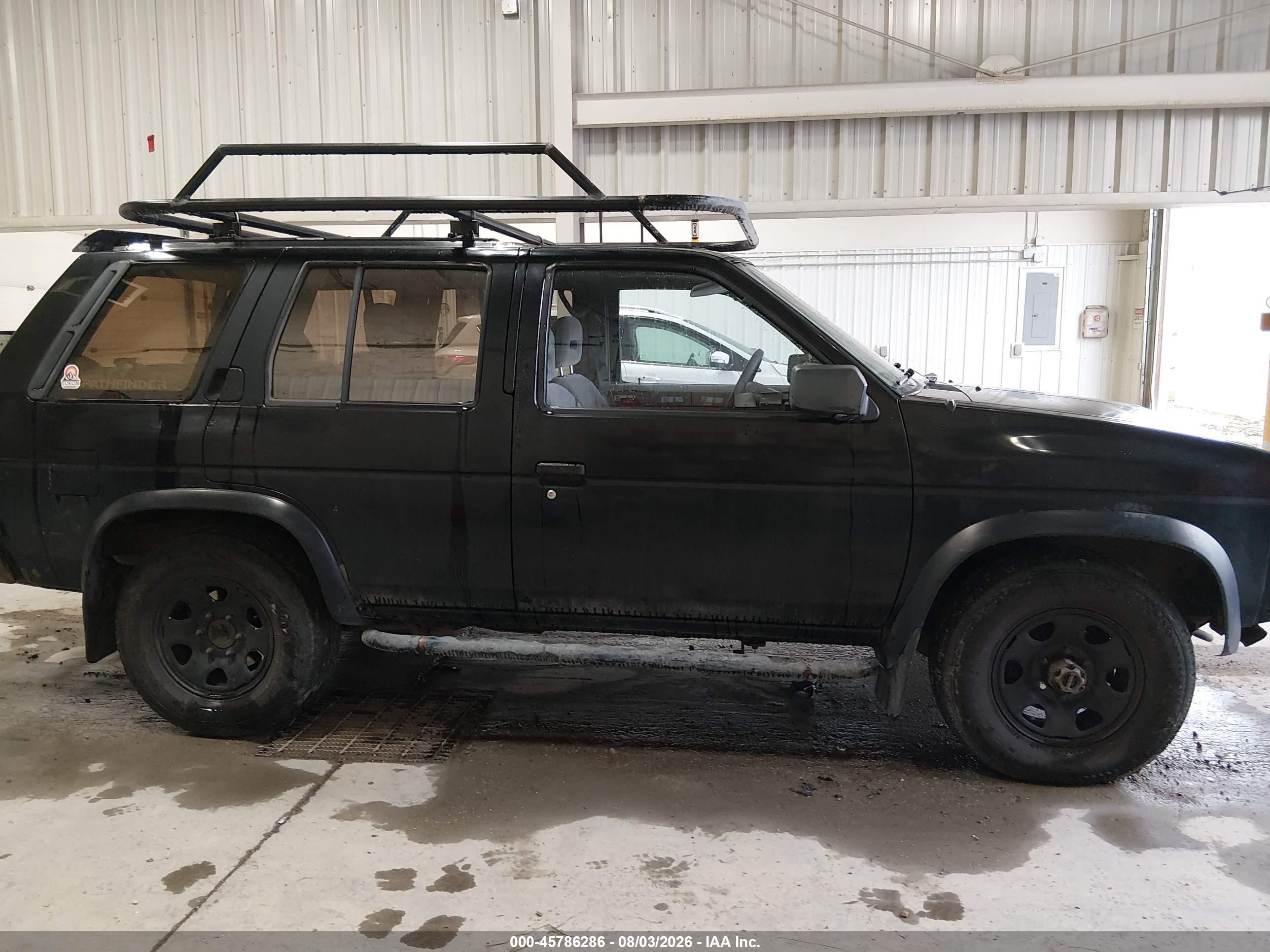 1995 Nissan Pathfinder Le/se/xe Black vin: JN8HD17Y4SW020698