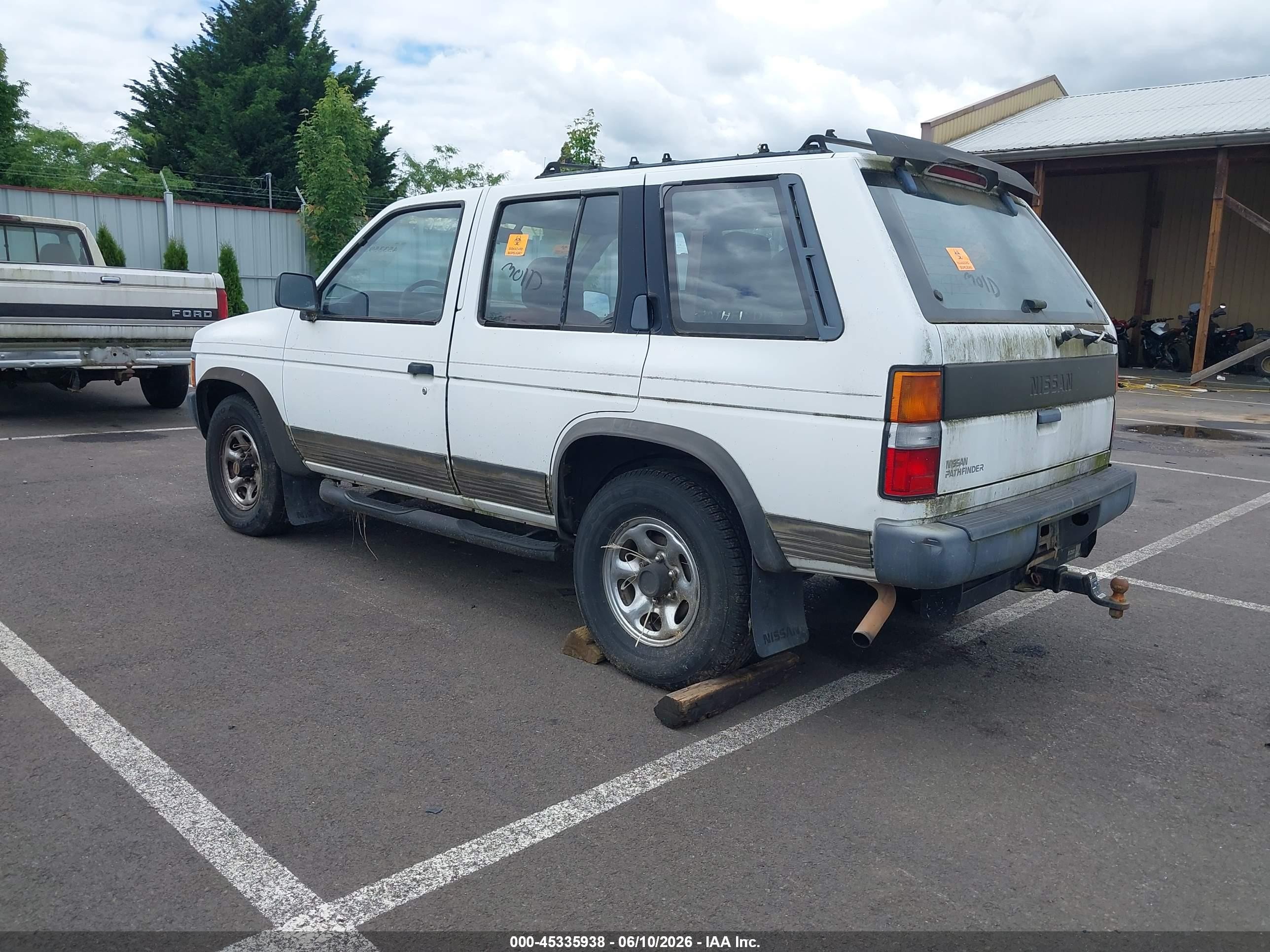 1993 Nissan Pathfinder Xe/se White vin: JN8HD17Y5PW104276