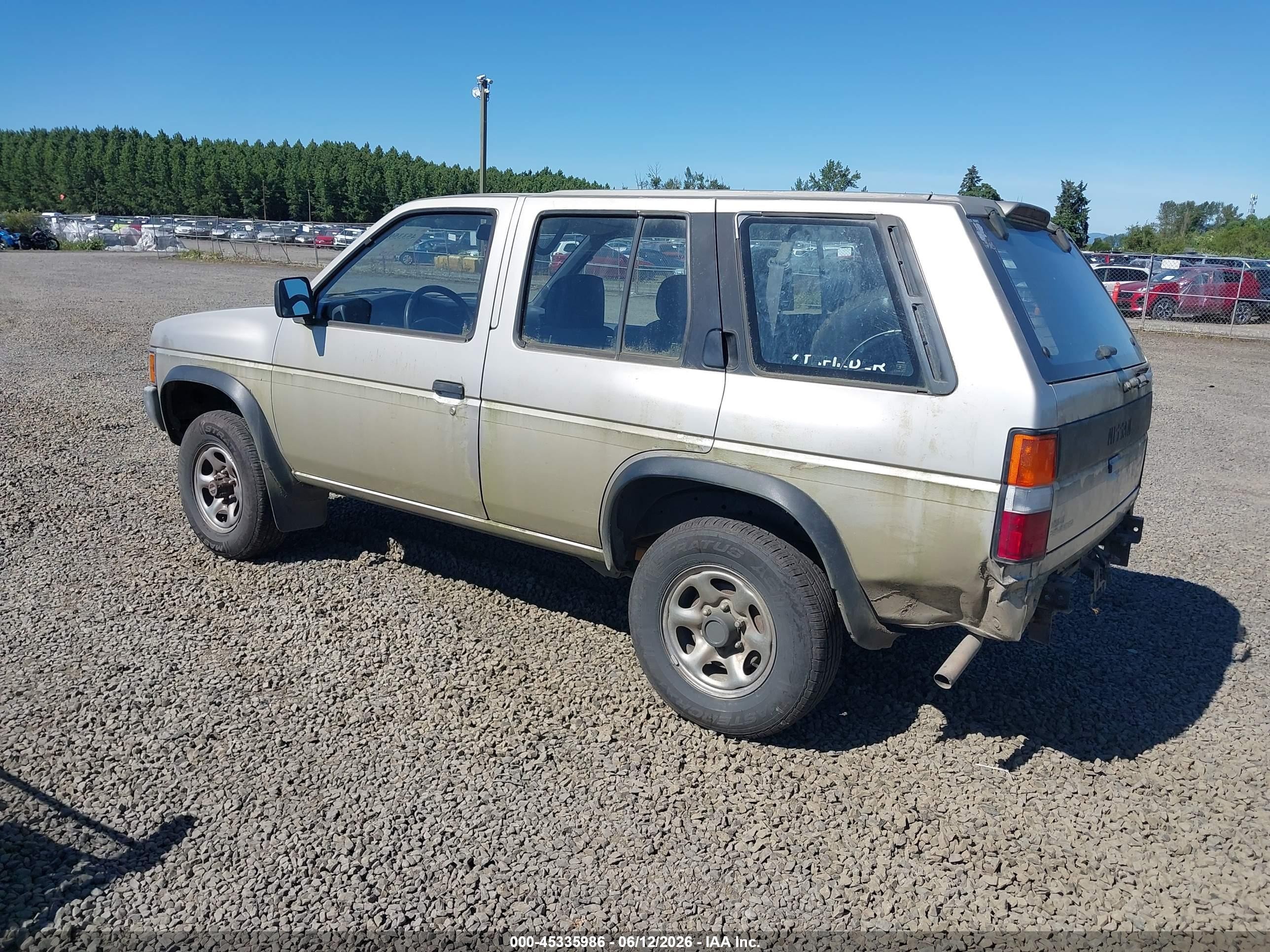 1994 Nissan Pathfinder Le/se/xe Silver vin: JN8HD17Y6RW202784