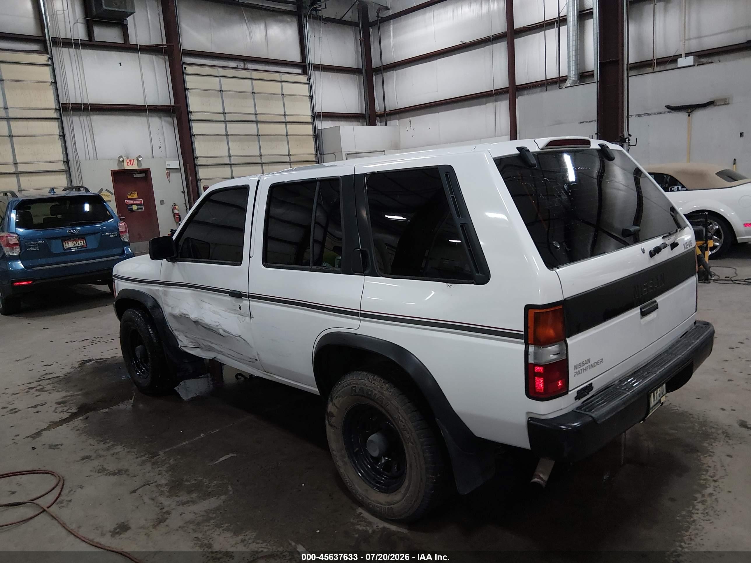 1994 Nissan Pathfinder Le/se/xe White vin: JN8HD17Y6RW228804