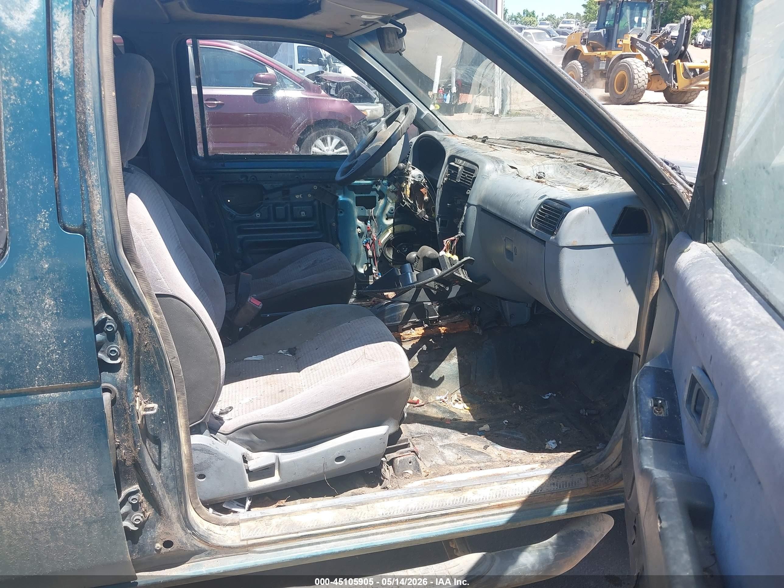 1995 Nissan Pathfinder Le/se/xe Green vin: JN8HD17Y7SW016810