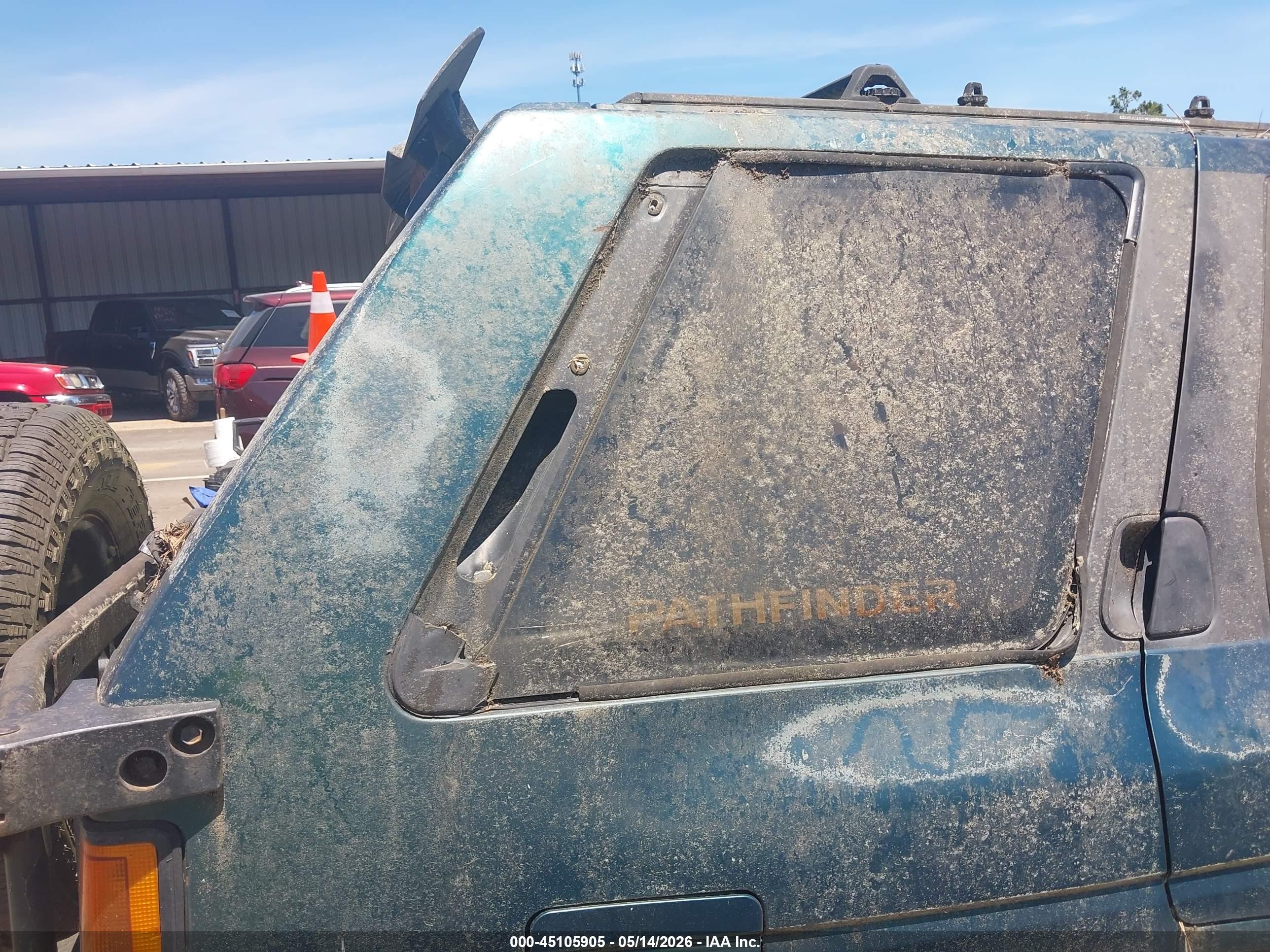 1995 Nissan Pathfinder Le/se/xe Green vin: JN8HD17Y7SW016810