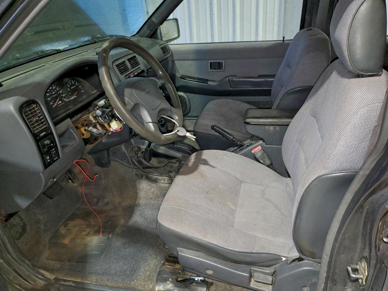 1995 Nissan Pathfinder Le Charcoal vin: JN8HD17Y7SW025037