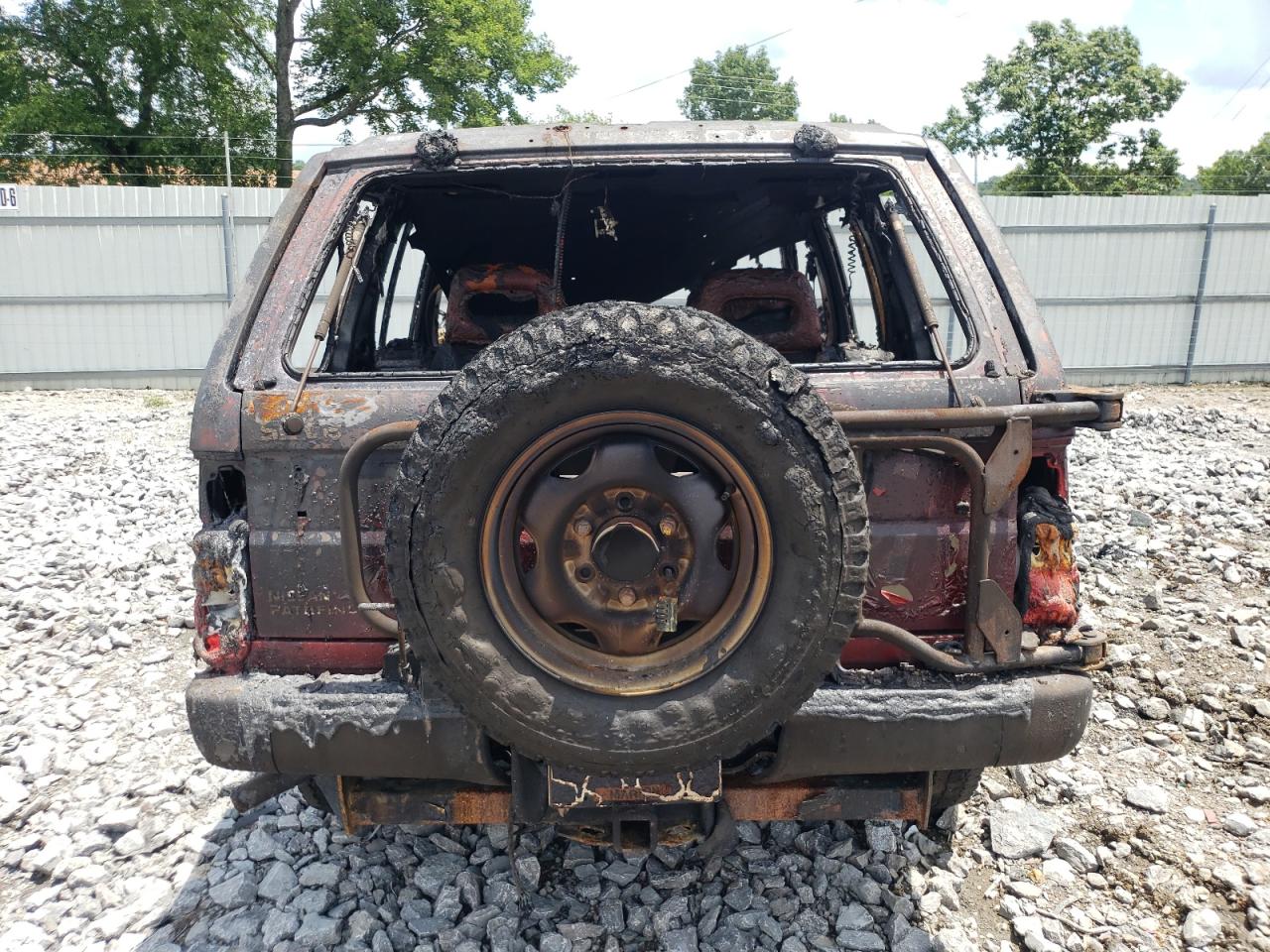 1995 Nissan Pathfinder Le Burn vin: JN8HD17Y7SW077011