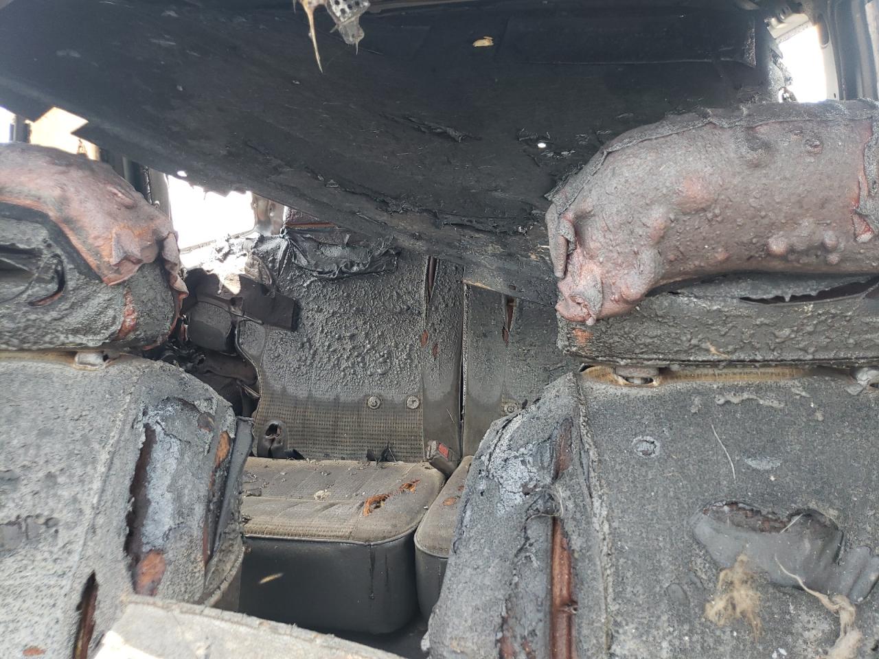 1995 Nissan Pathfinder Le Burn vin: JN8HD17Y7SW077011