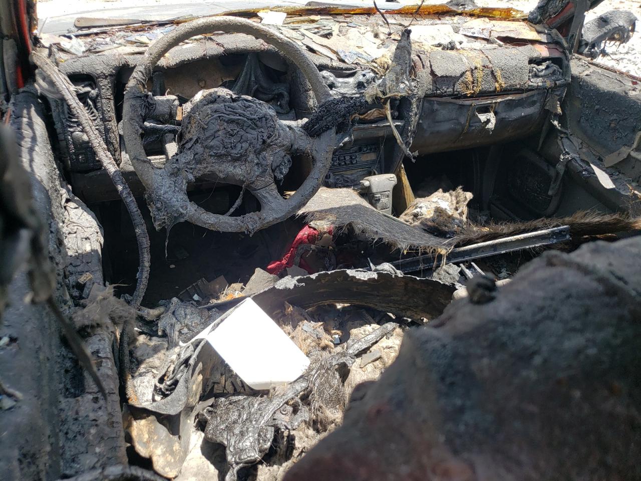 1995 Nissan Pathfinder Le Burn vin: JN8HD17Y7SW077011