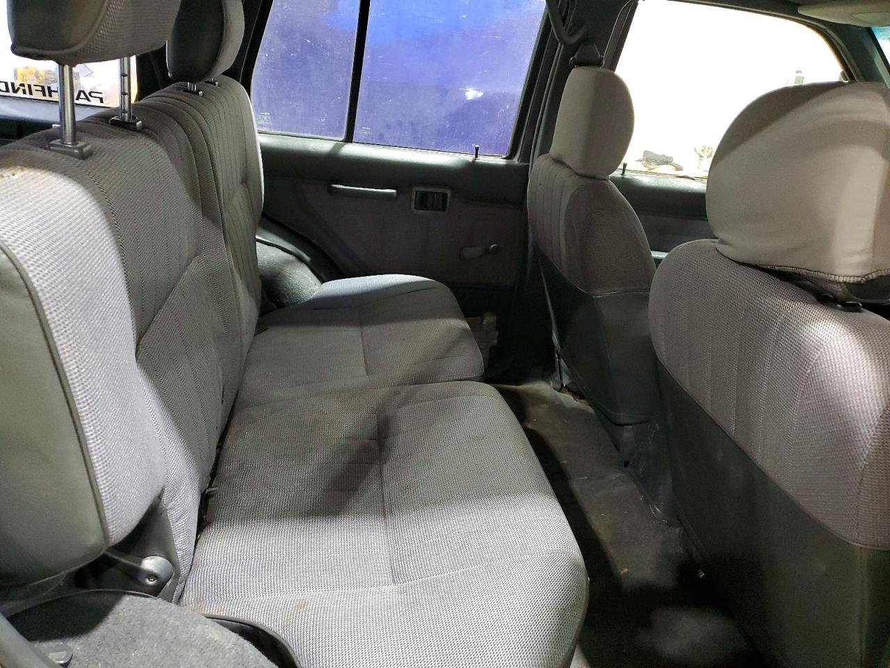 1994 Nissan Pathfinder Le Gray vin: JN8HD17Y8RW214113