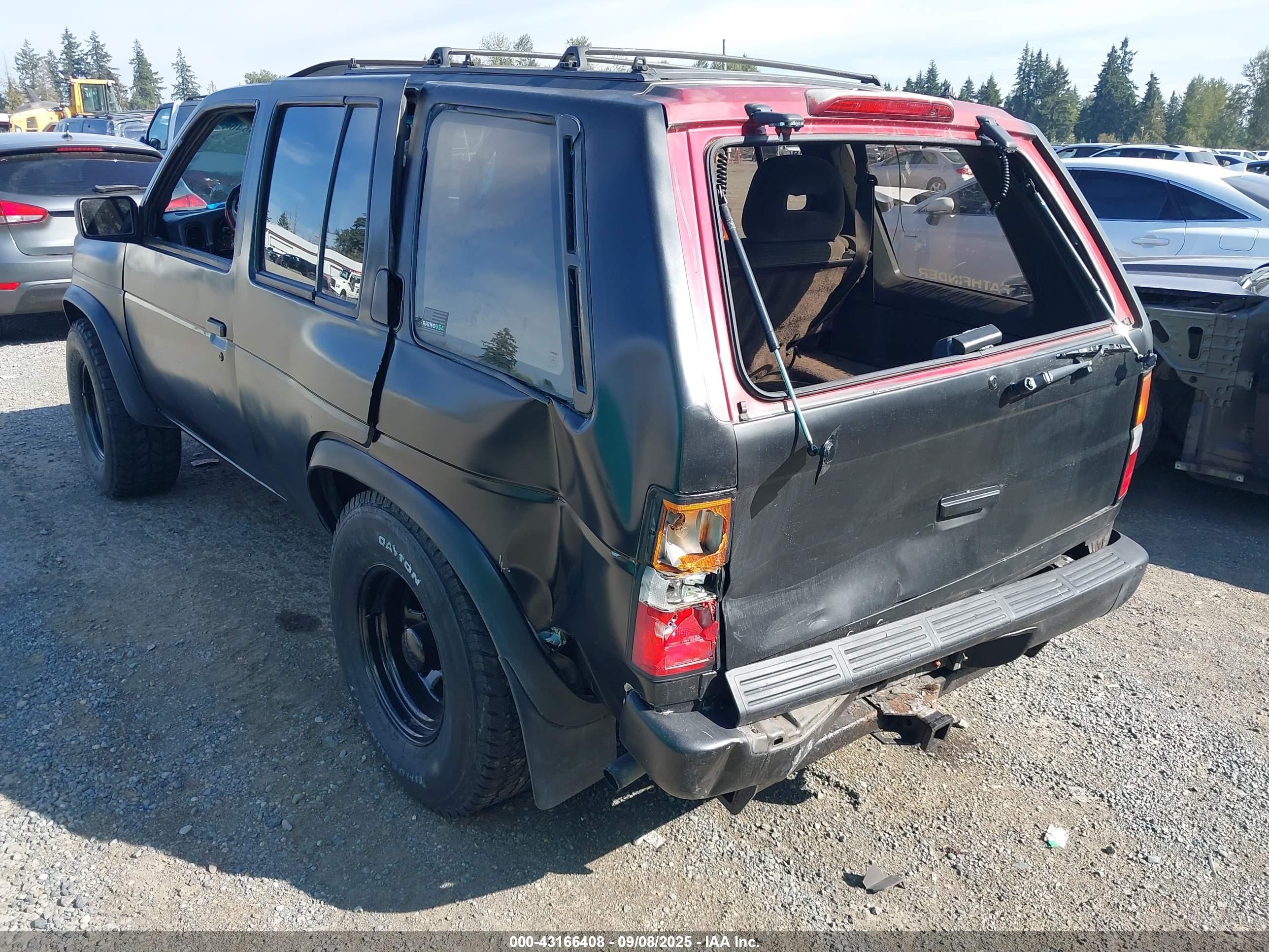 1995 Nissan Pathfinder Le/se/xe Black vin: JN8HD17Y8SW058676