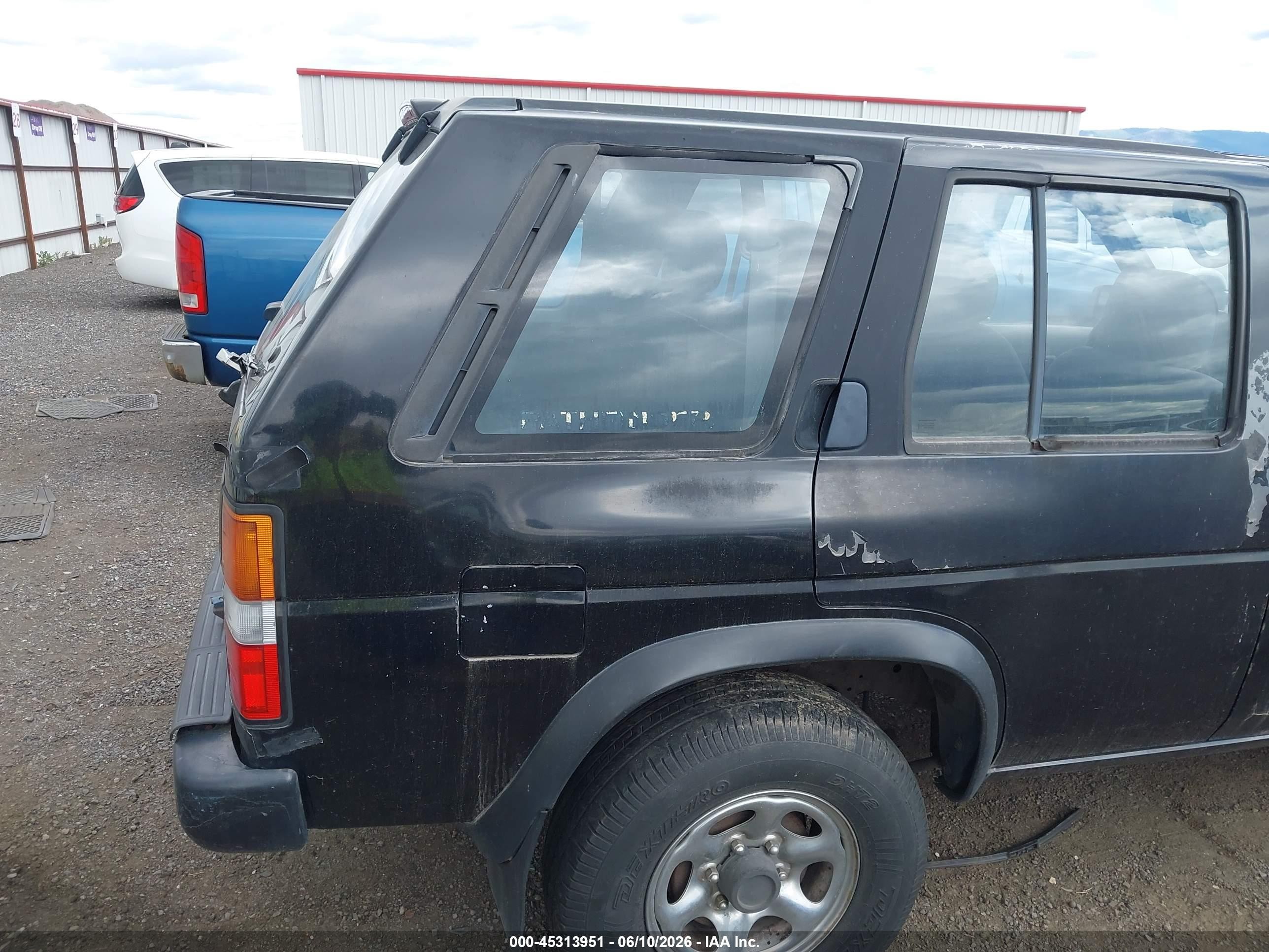 1994 Nissan Pathfinder Le/se/xe Black vin: JN8HD17Y9RW229512