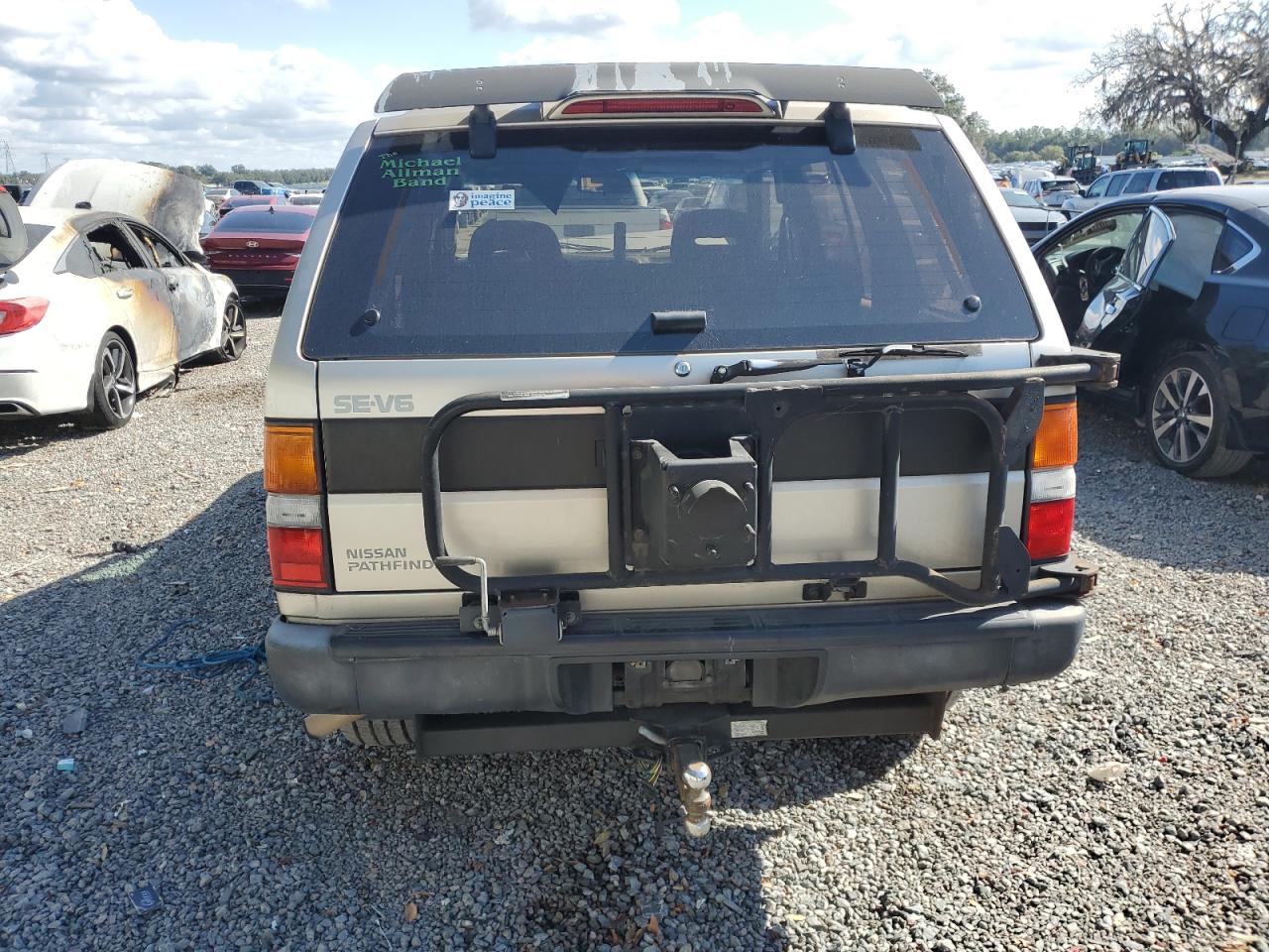 1995 Nissan Pathfinder Le Silver vin: JN8HD17Y9SW054099