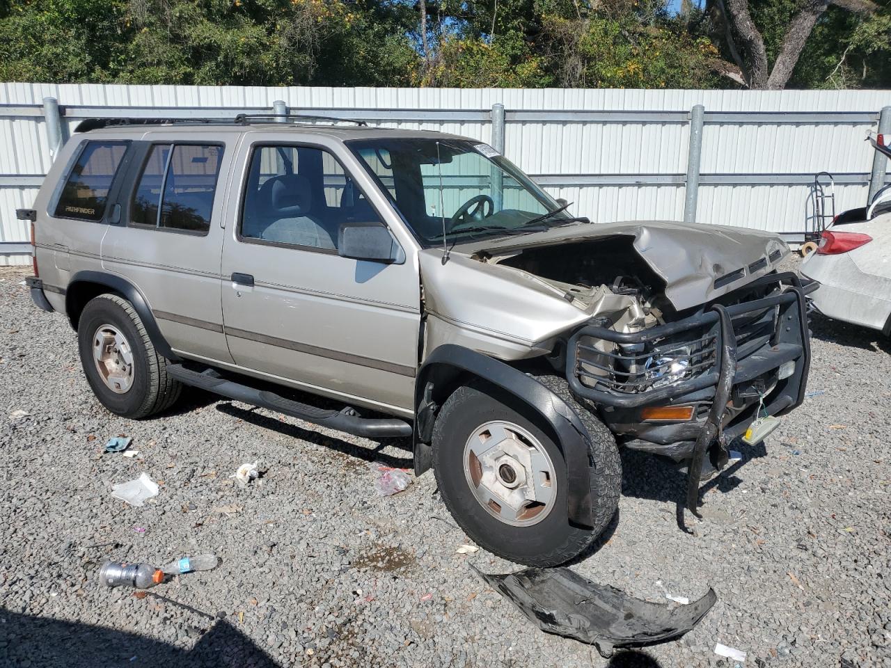 1995 Nissan Pathfinder Le Silver vin: JN8HD17Y9SW054099