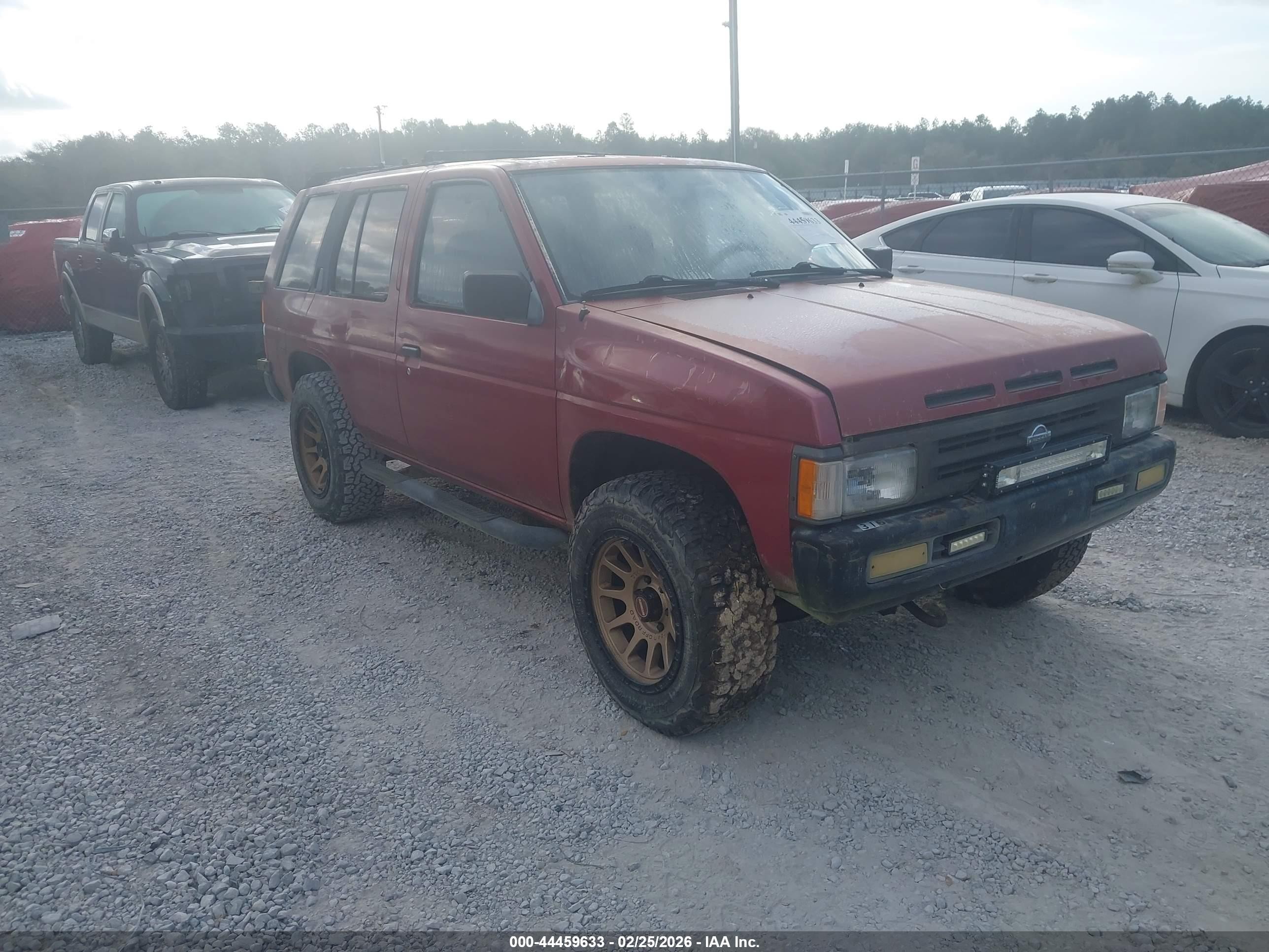 1995 Nissan Pathfinder Le/se/xe Red vin: JN8HD17Y9SW063790