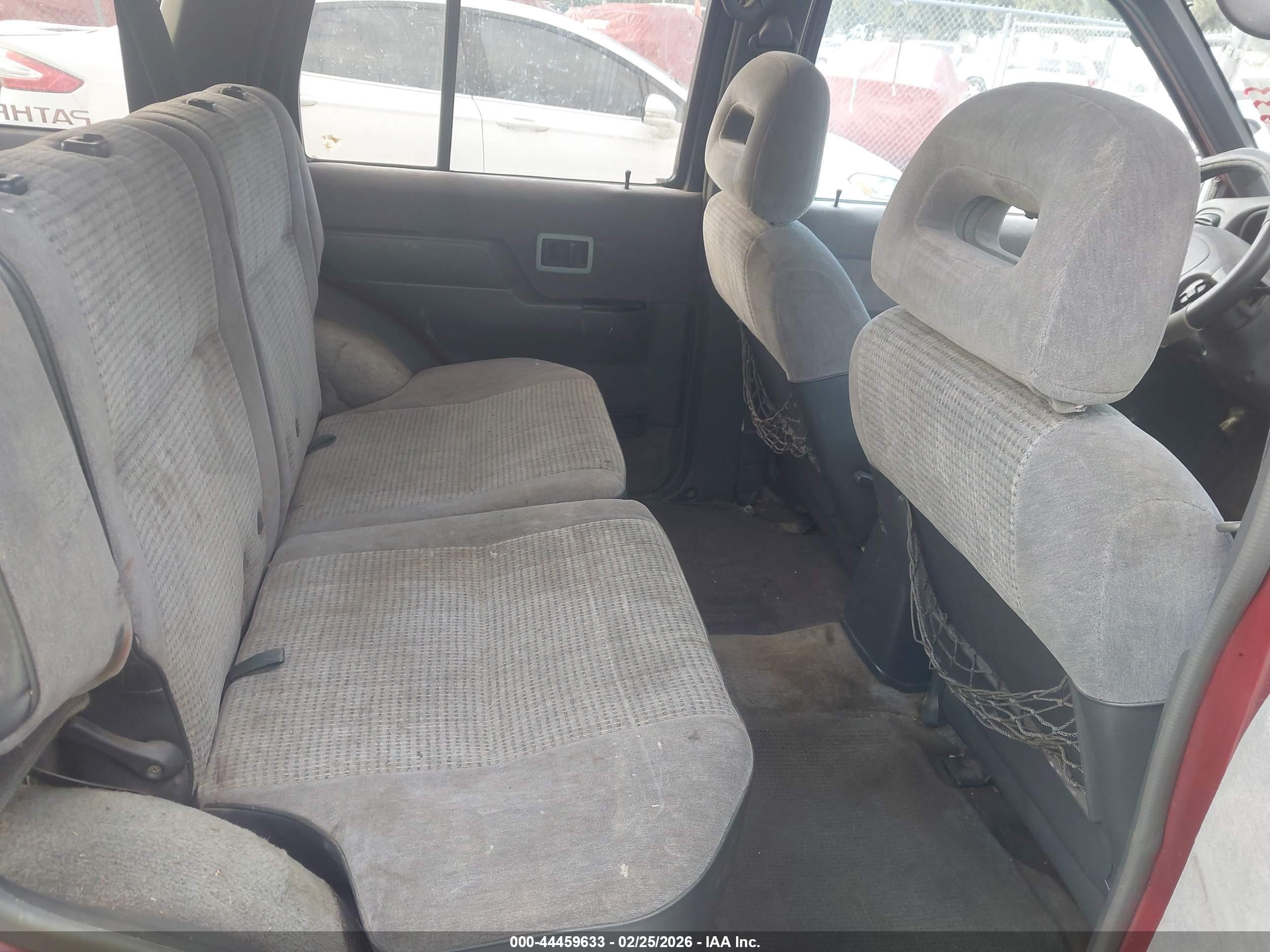 1995 Nissan Pathfinder Le/se/xe Red vin: JN8HD17Y9SW063790