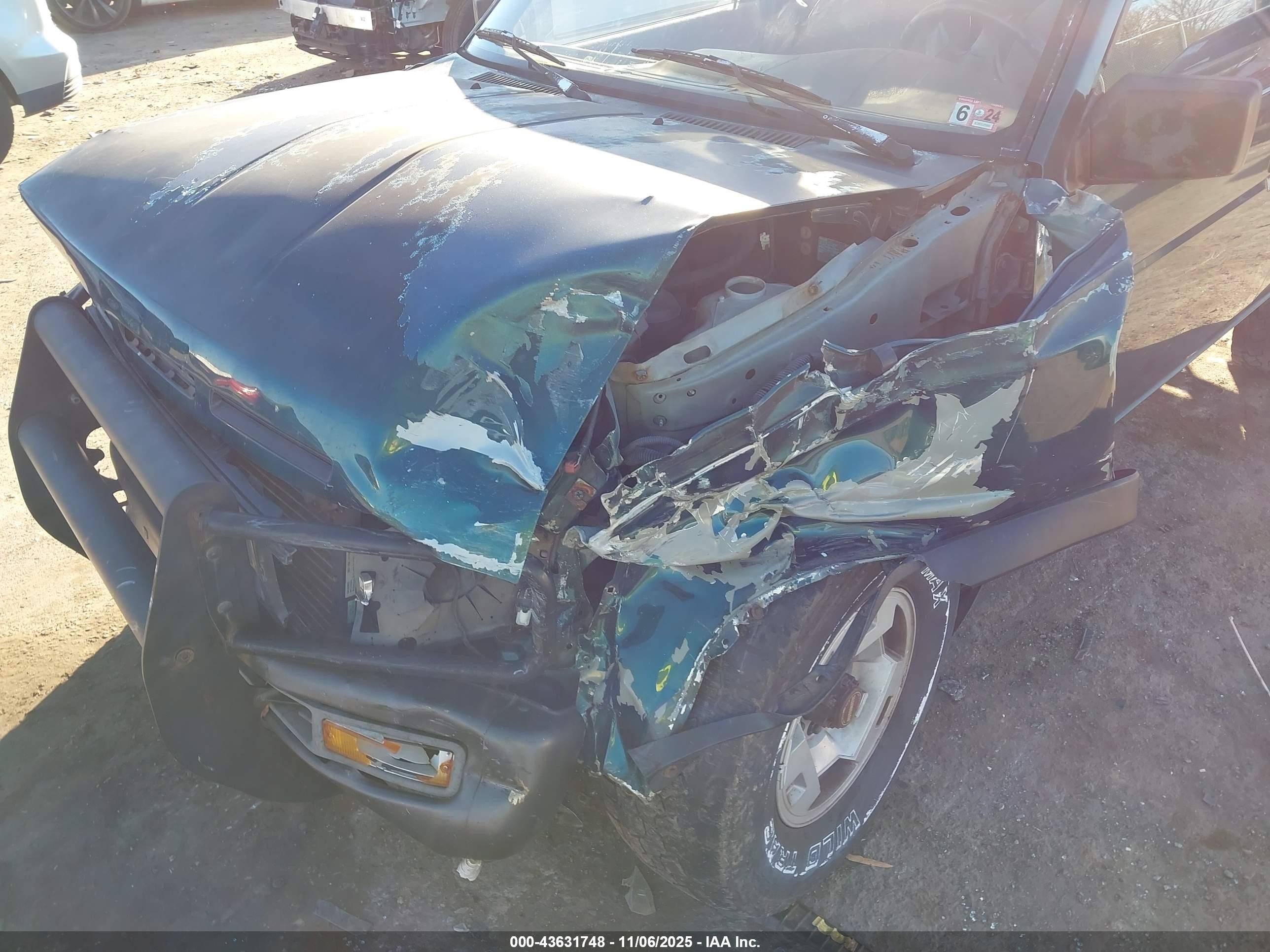 1995 Nissan Pathfinder Le/se/xe Green vin: JN8HD17YXSW067301