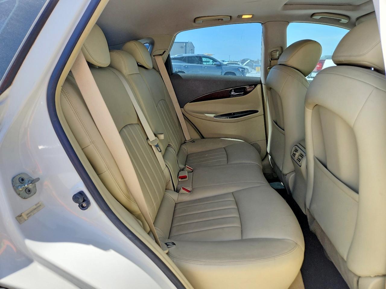2008 Infiniti Ex35 Base White vin: JNKAJ09F28M359250