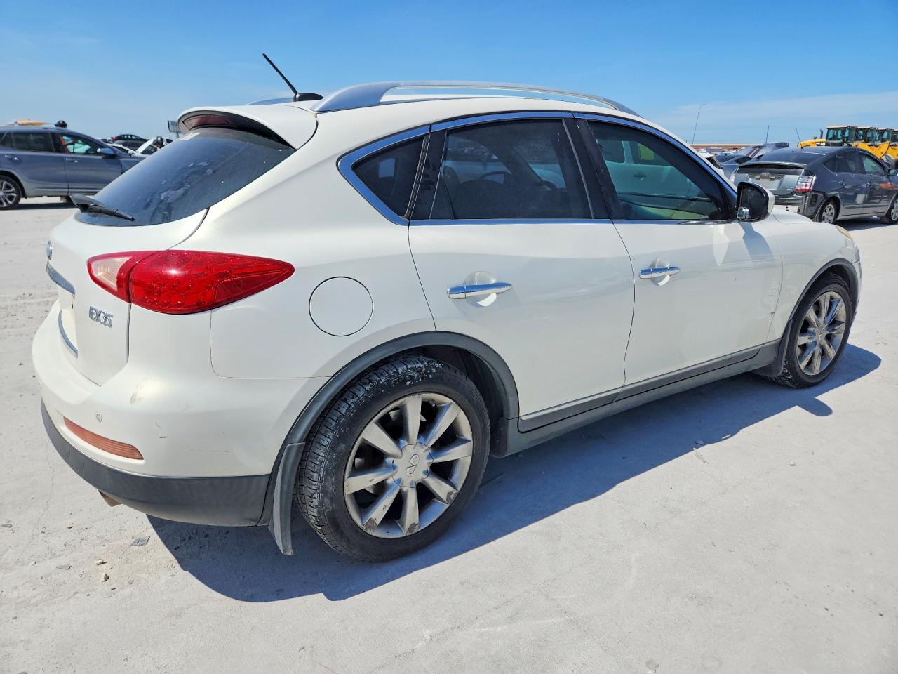 2008 Infiniti Ex35 Base White vin: JNKAJ09F28M359250
