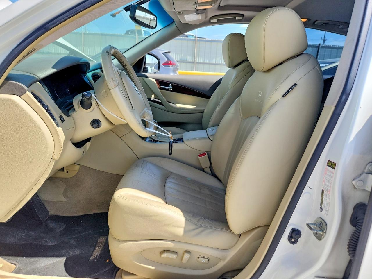 2008 Infiniti Ex35 Base White vin: JNKAJ09F28M359250