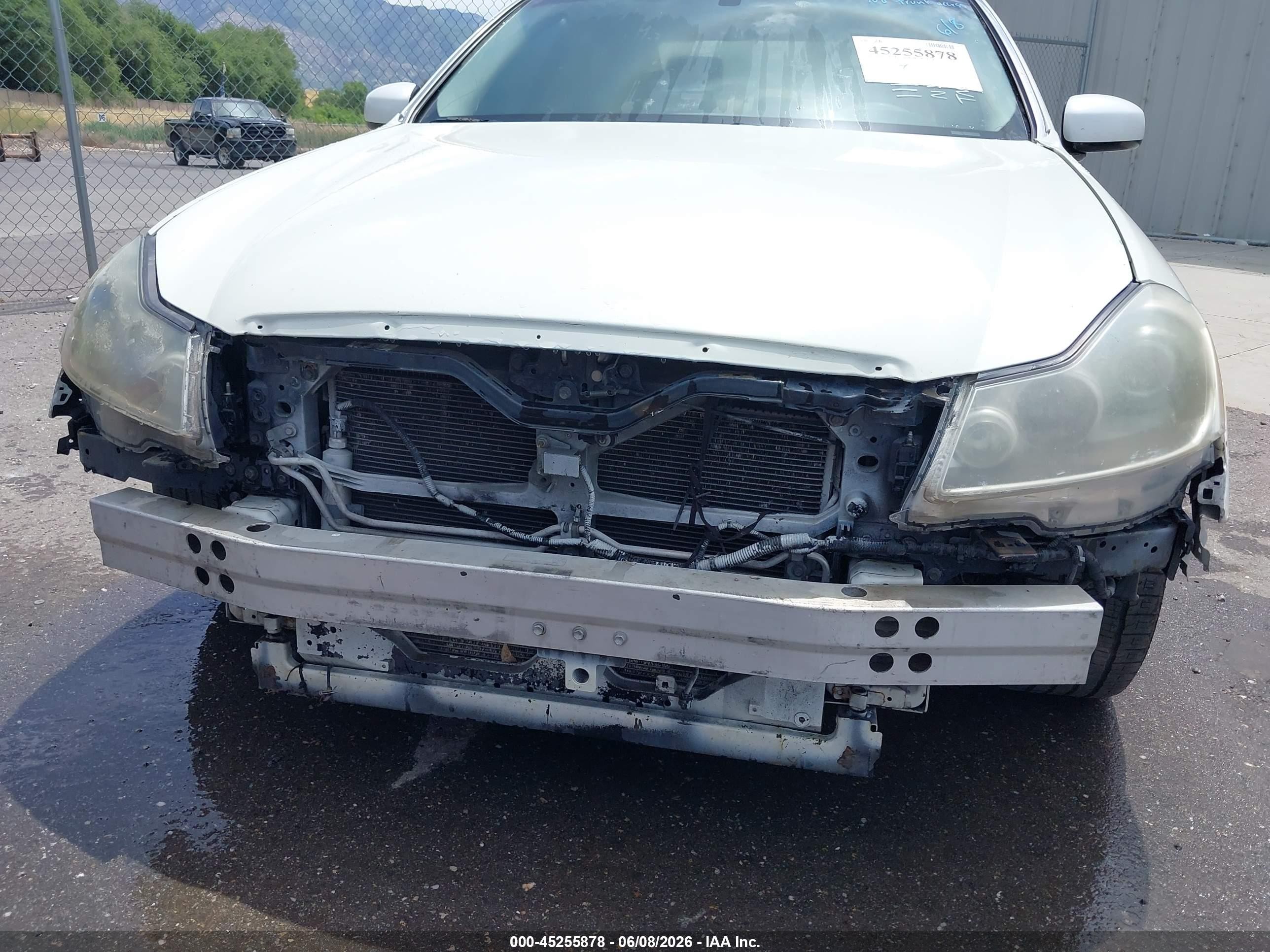 2006 Infiniti M35   White vin: JNKAY01E06M111154