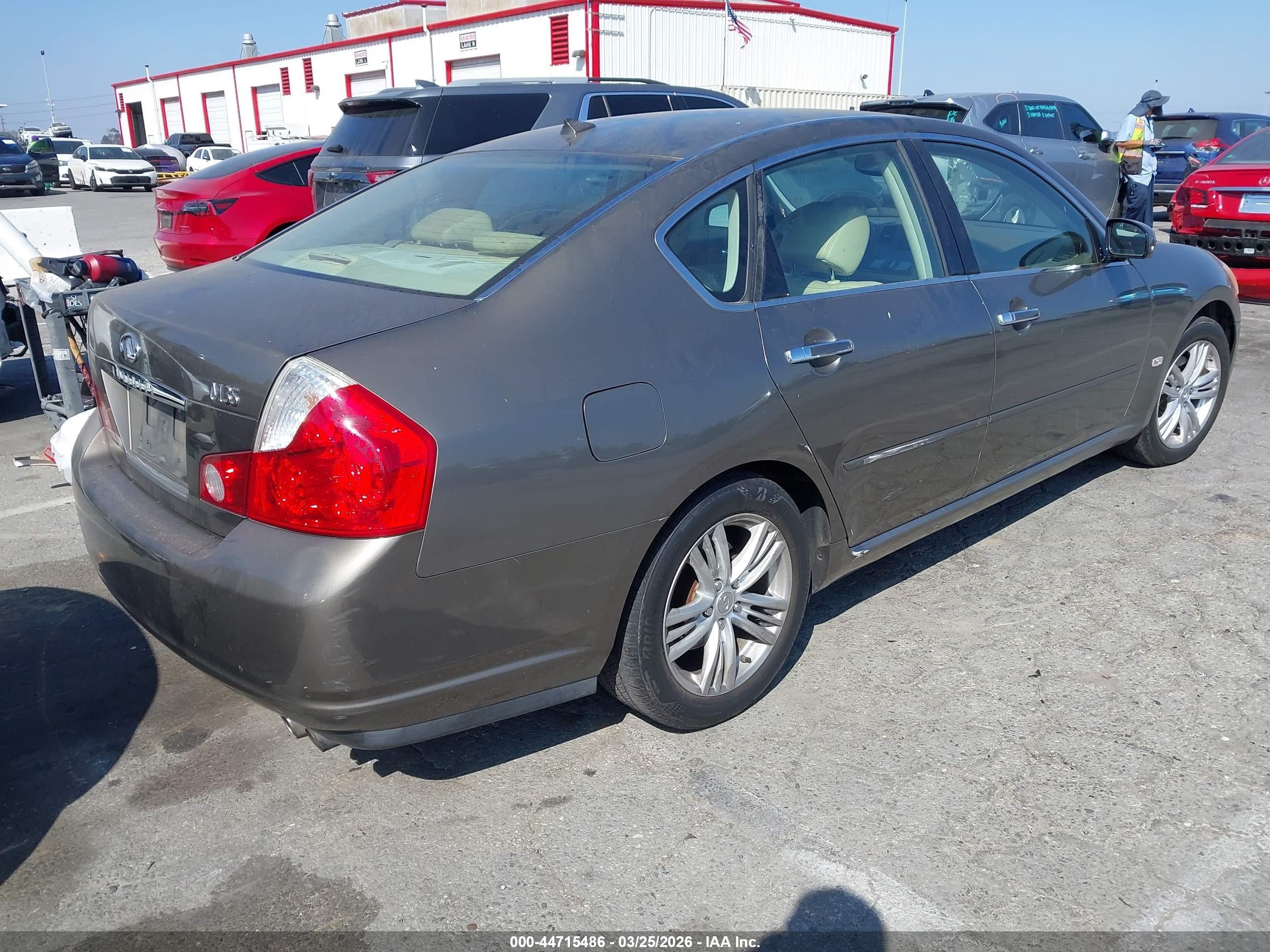 2006 Infiniti M35   Gold vin: JNKAY01E06M117021