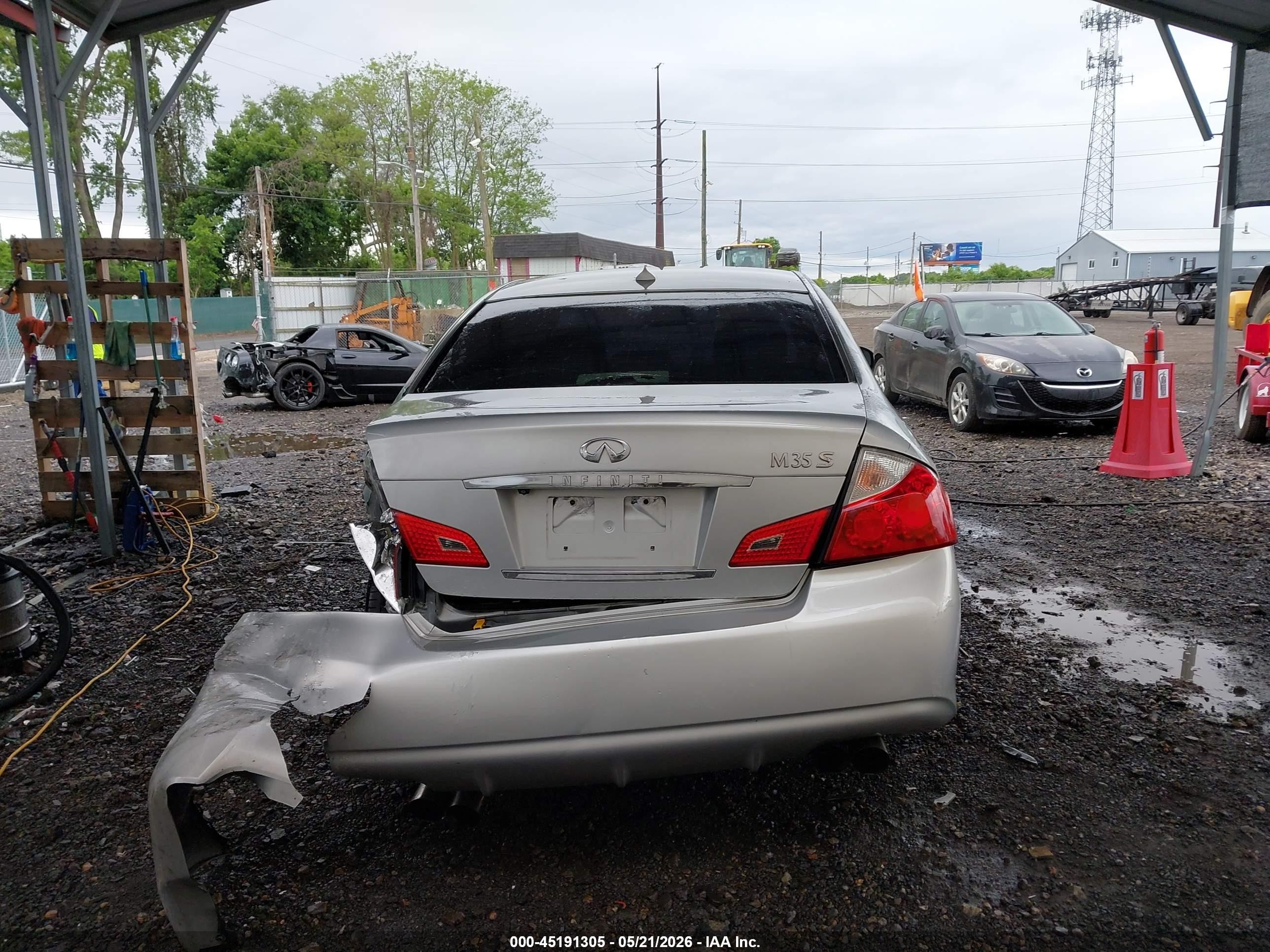 2008 Infiniti M35   Серебряный vin: JNKAY01E28M607625