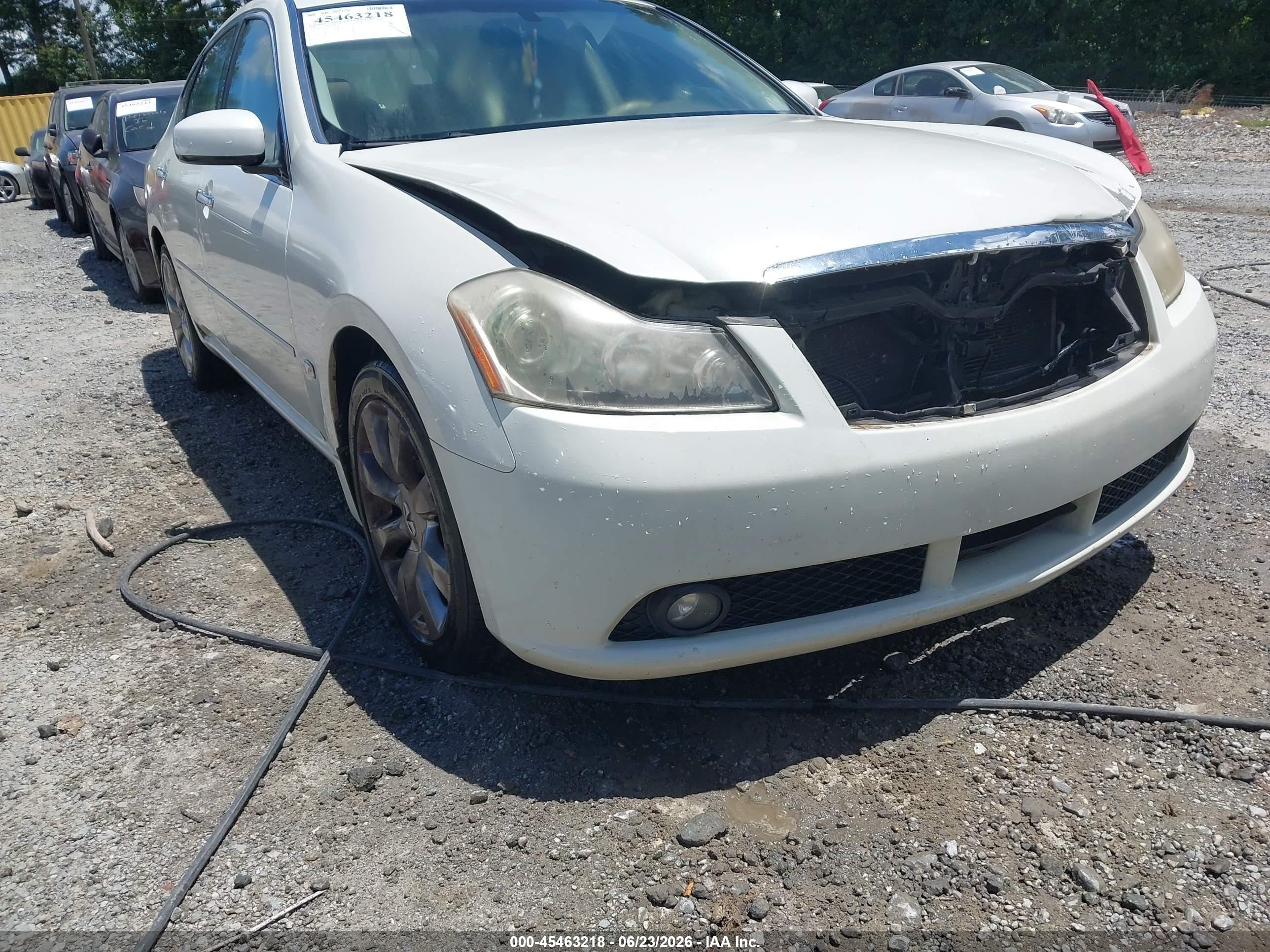 2006 Infiniti M35   White vin: JNKAY01E36M112833