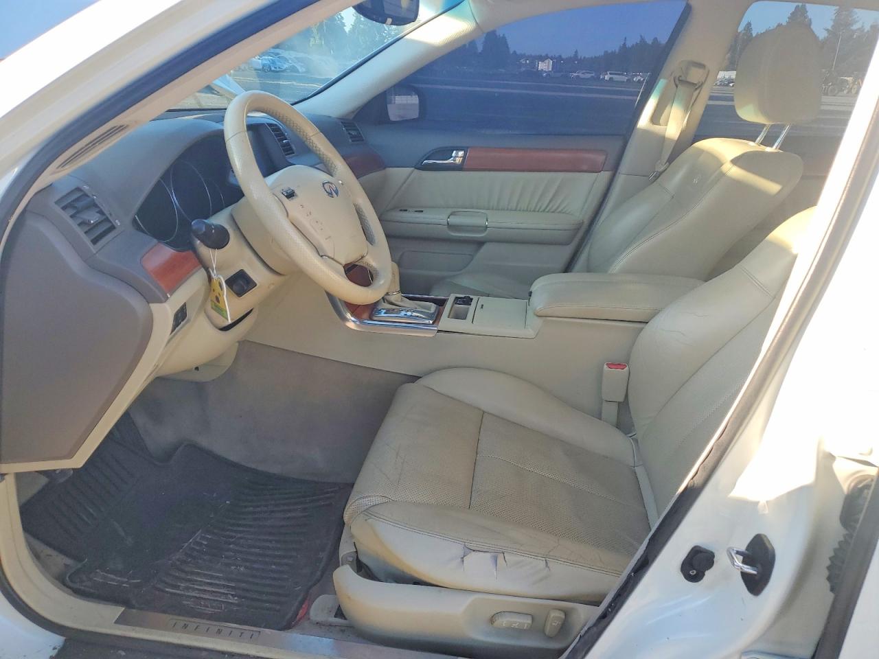 2006 Infiniti M35 Base White vin: JNKAY01E66M104368