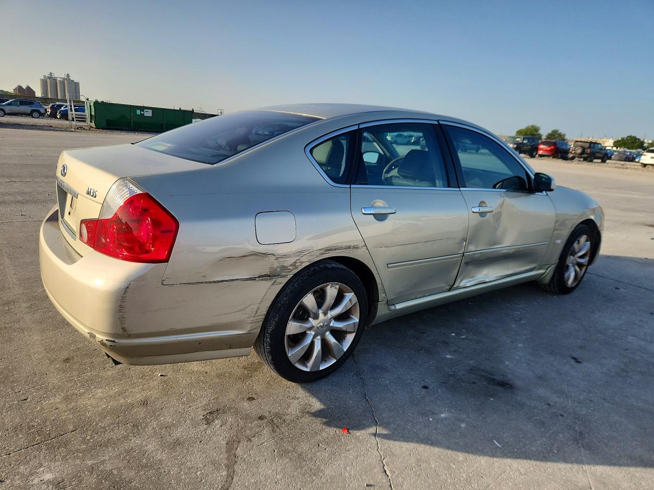 2007 Infiniti M35 Base Gold vin: JNKAY01E67M307469